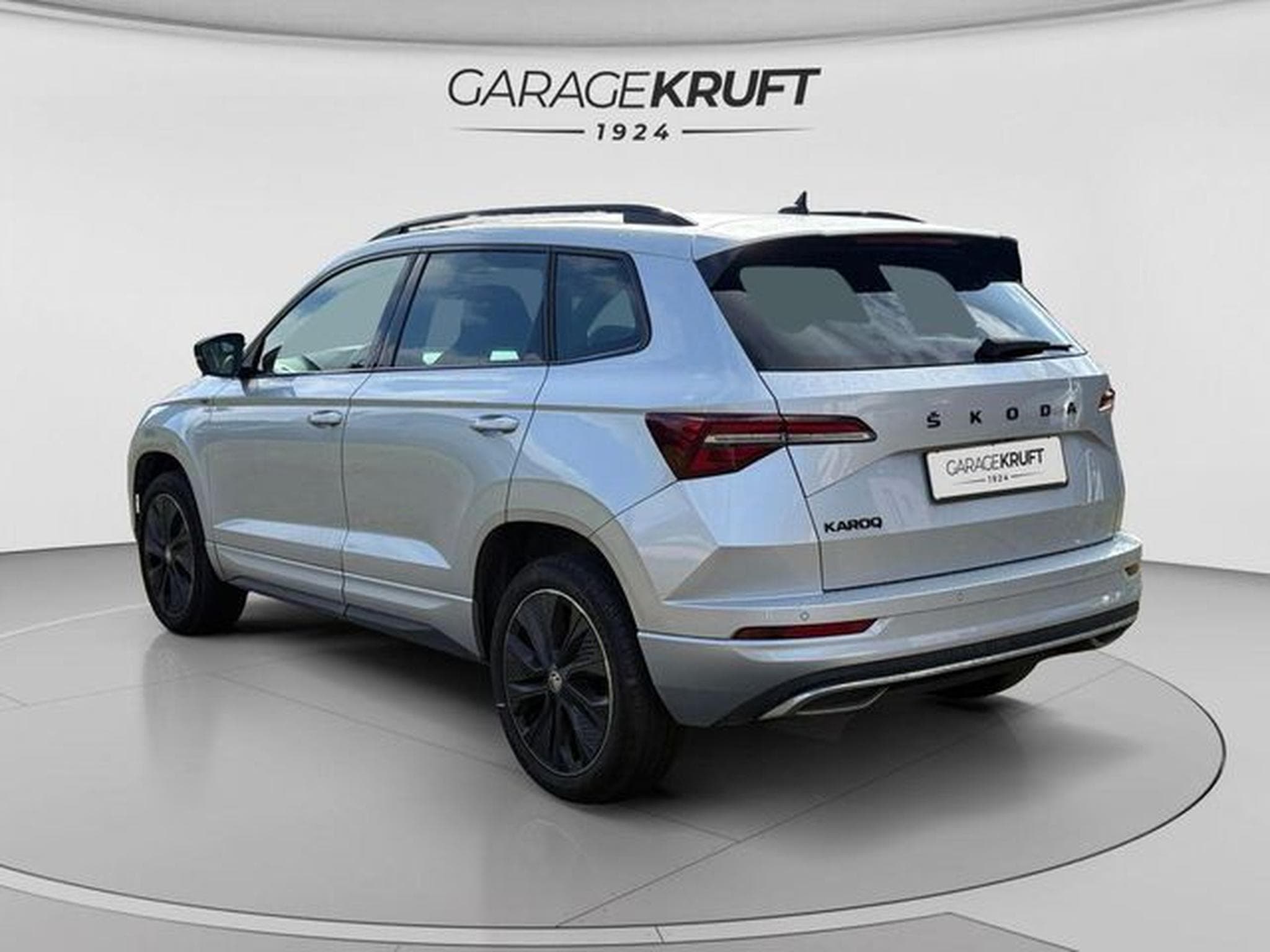 Skoda Karoq Karoq Sportline 1.5 TSI - AHK, Navi, R-View (2023) - Foto 4