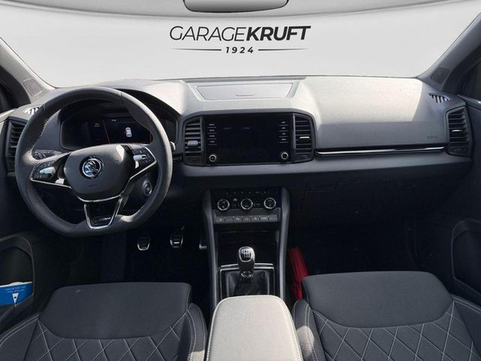 Skoda Karoq Karoq Sportline 1.5 TSI - AHK, Navi, R-View (2023) - Foto 12