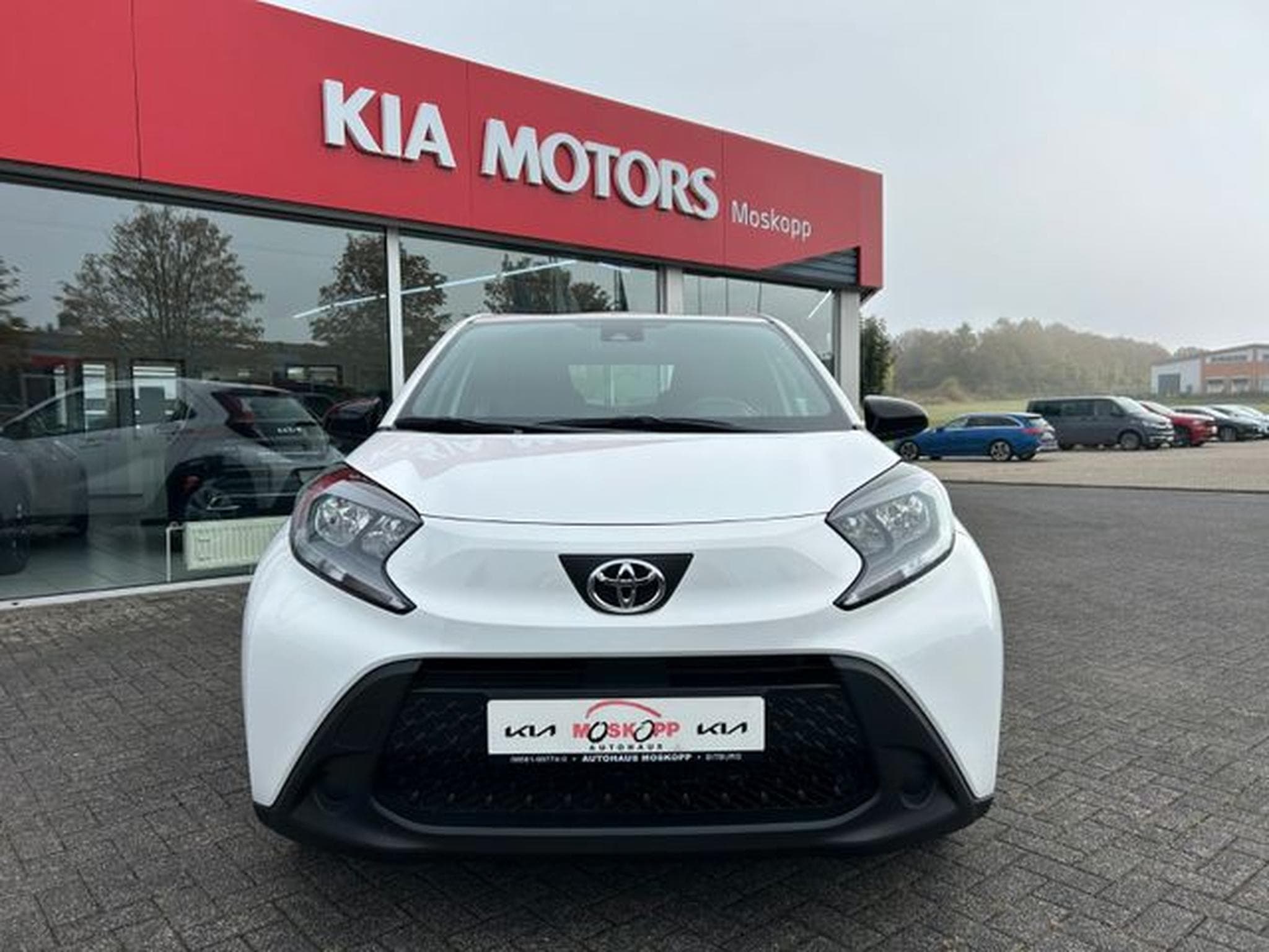 Toyota Aygo Aygo X 1,0 VVT-i Business SHZ Kamera DAB  Klima (2025) - Foto 2