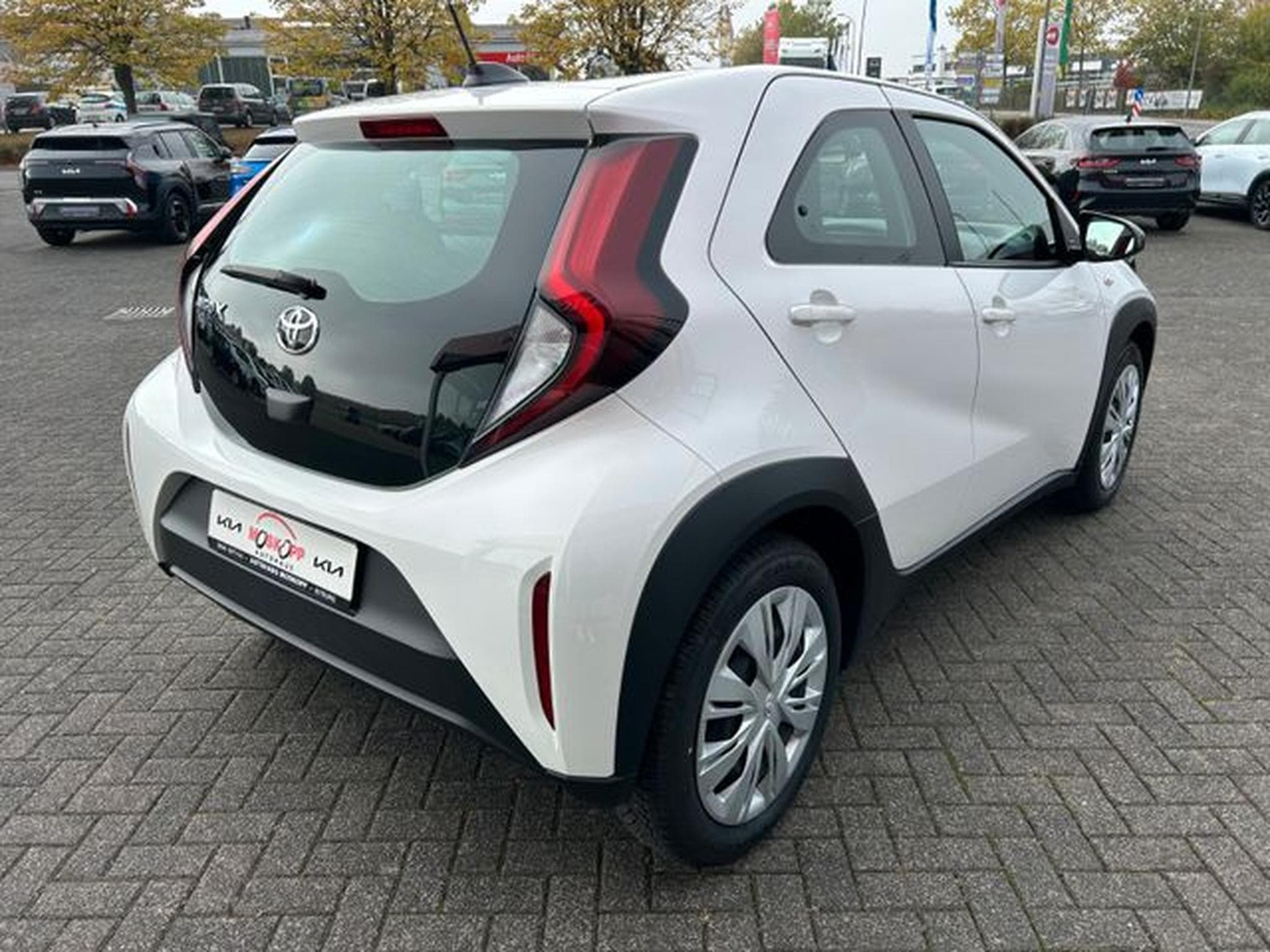 Toyota Aygo Aygo X 1,0 VVT-i Business SHZ Kamera DAB  Klima (2025) - Foto 8