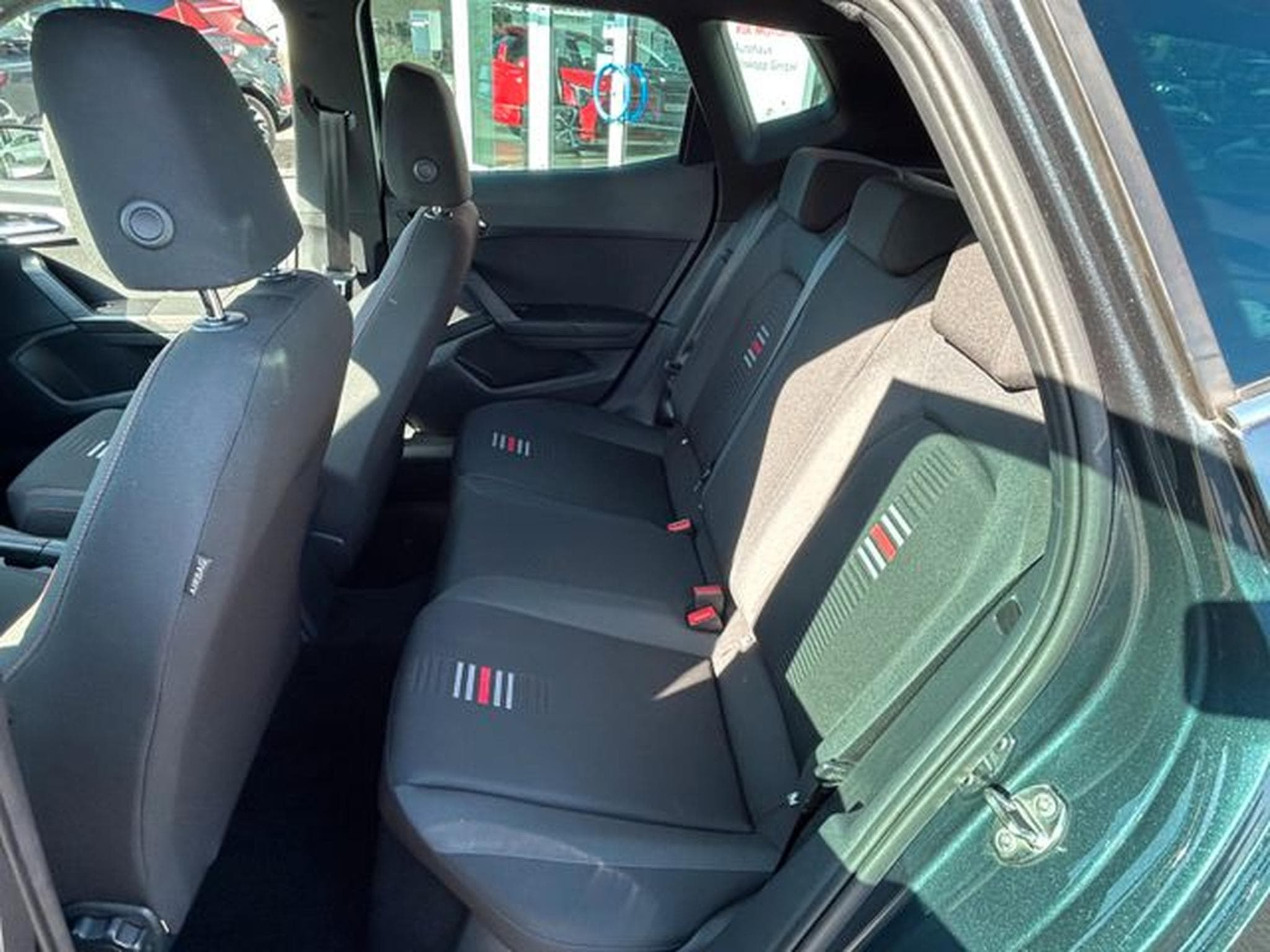 Seat Arona Arona FR 1,0TSI Navi Kamera SHZ LED CarPlay DAB (2018) - Foto 11
