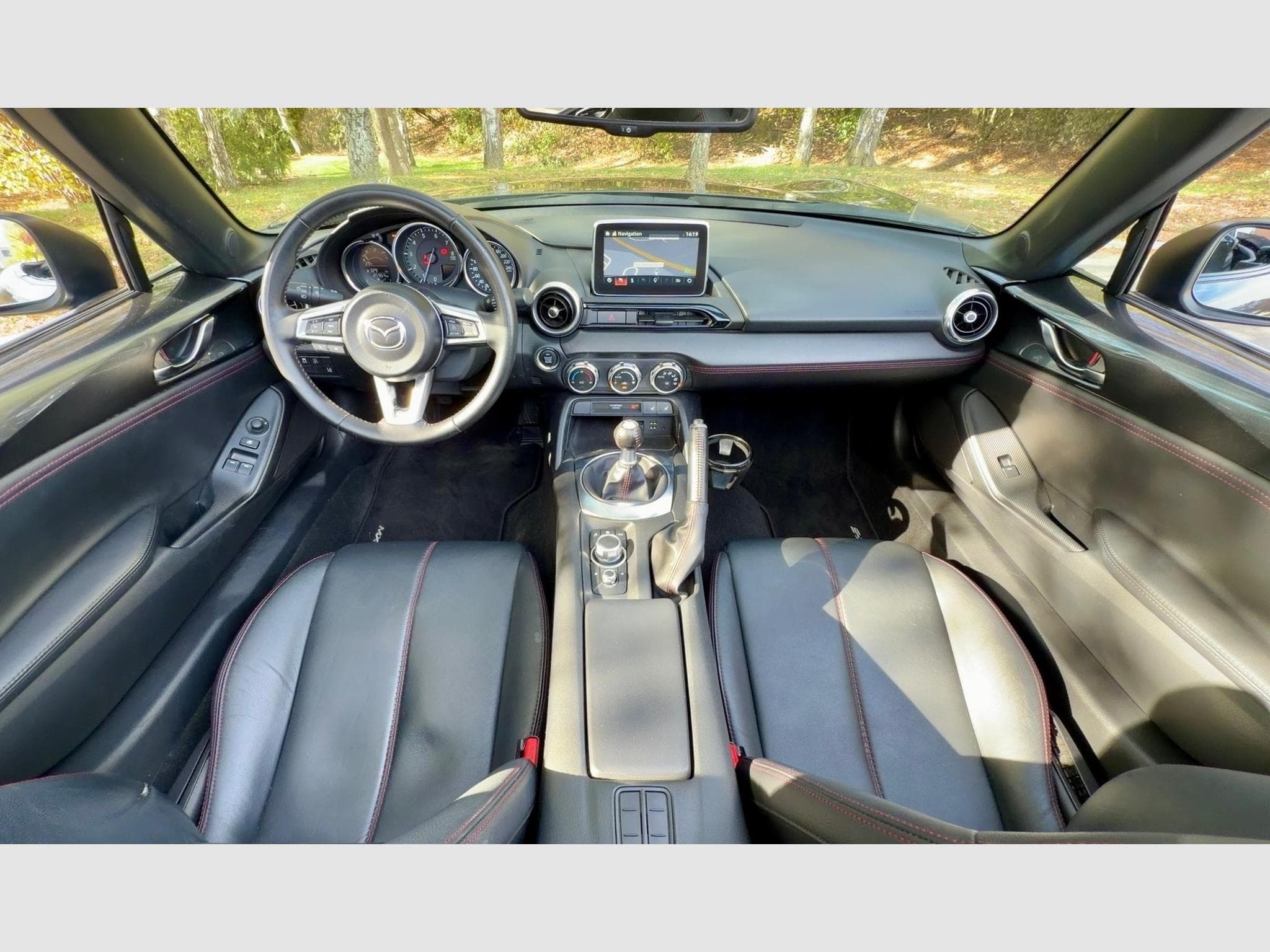 Mazda MX-5 1.5 Skyactiv (2016) - Photo 6