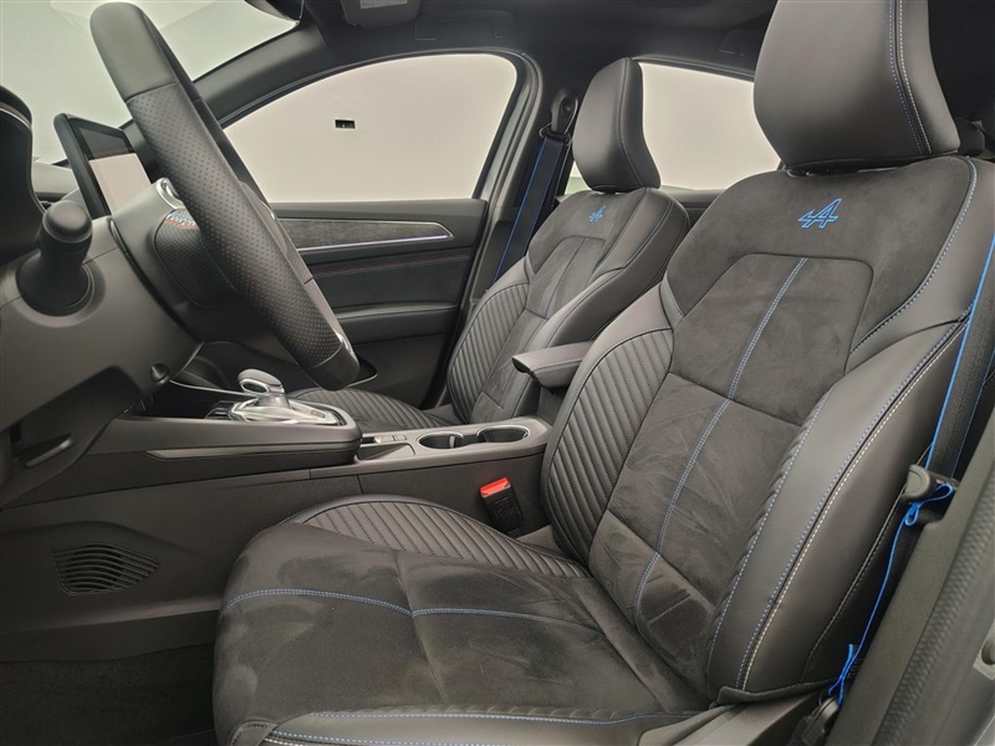 Renault Arkana 1.6i E-TECH HEV Esprit Alpine **CAM/NAVI/LED/CARPLAY** (2026) - Photo 7