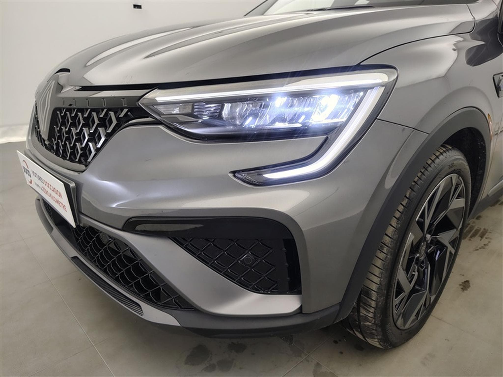 Renault Arkana 1.6i E-TECH HEV Esprit Alpine **CAM/NAVI/LED/CARPLAY** (2026) - Photo 15