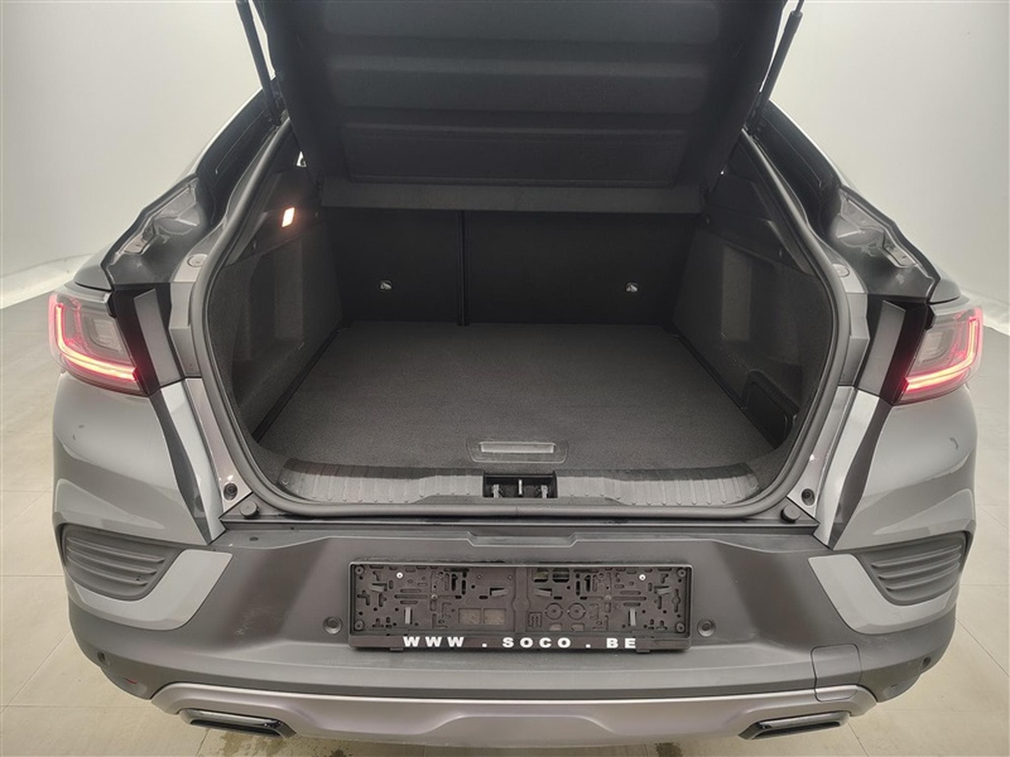 Renault Arkana 1.6i E-TECH HEV Esprit Alpine **CAM/NAVI/LED/CARPLAY** (2026) - Photo 14