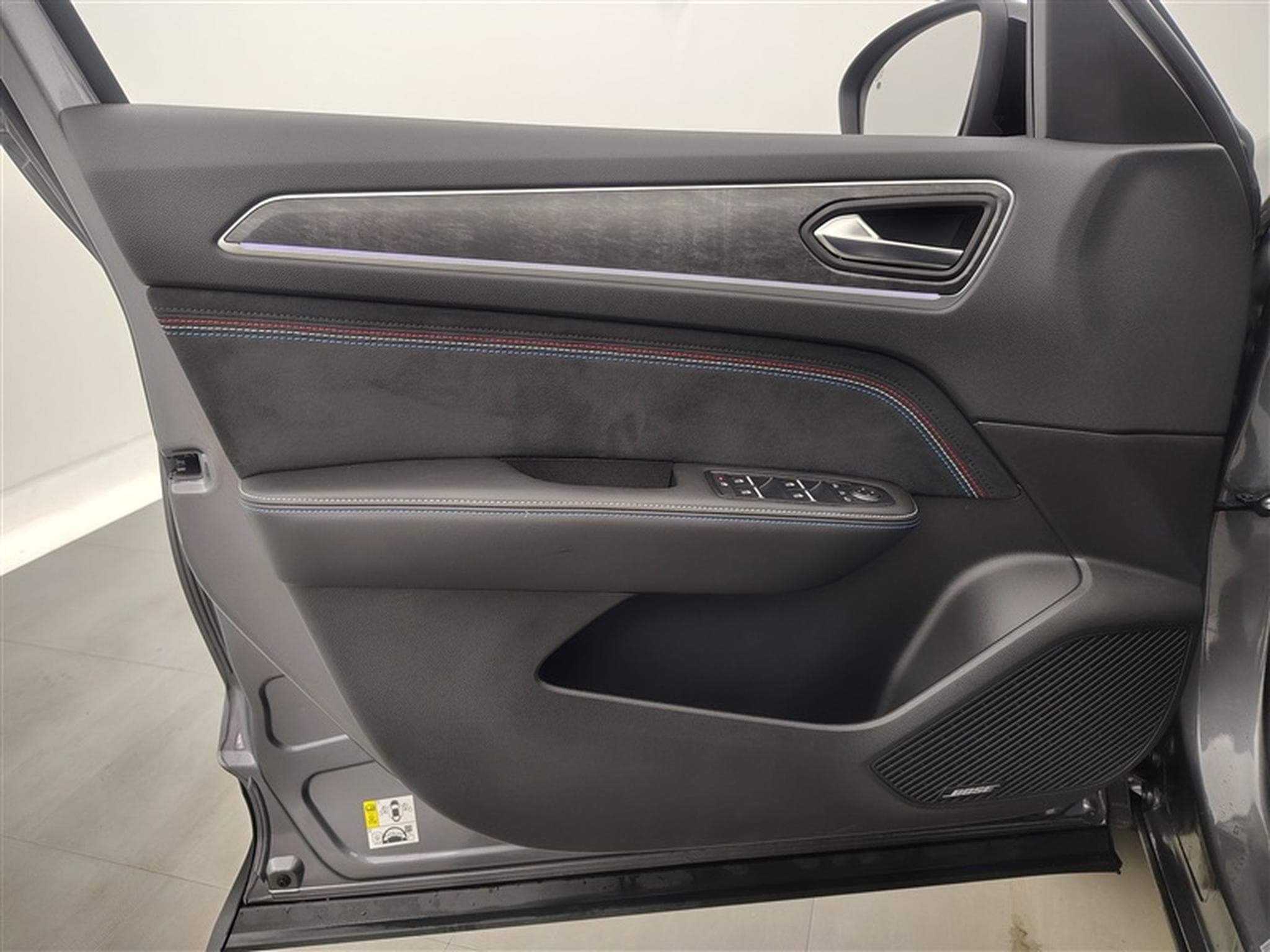 Renault Arkana 1.6i E-TECH HEV Esprit Alpine **CAM/NAVI/LED/CARPLAY** (2026) - Photo 17