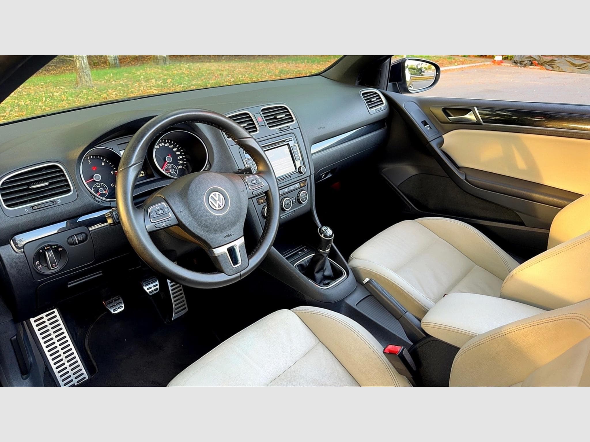 VW Golf 2.0 Tdi Cabriolet (2013) - Photo 7