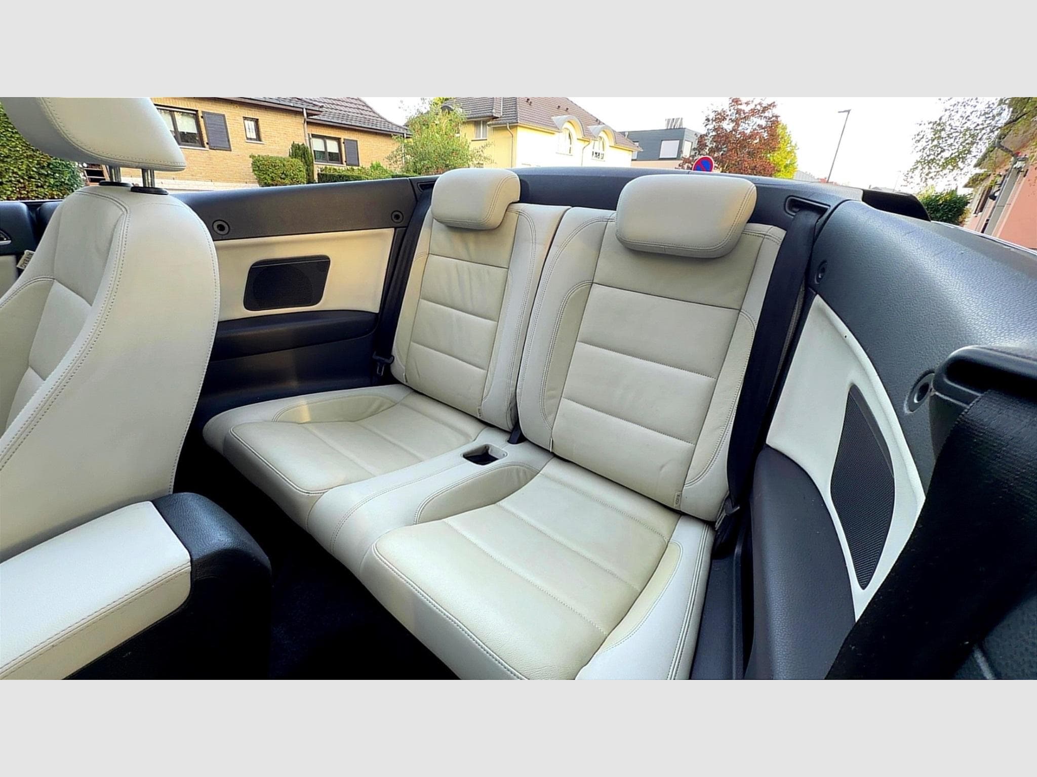 VW Golf 2.0 Tdi Cabriolet (2013) - Photo 8
