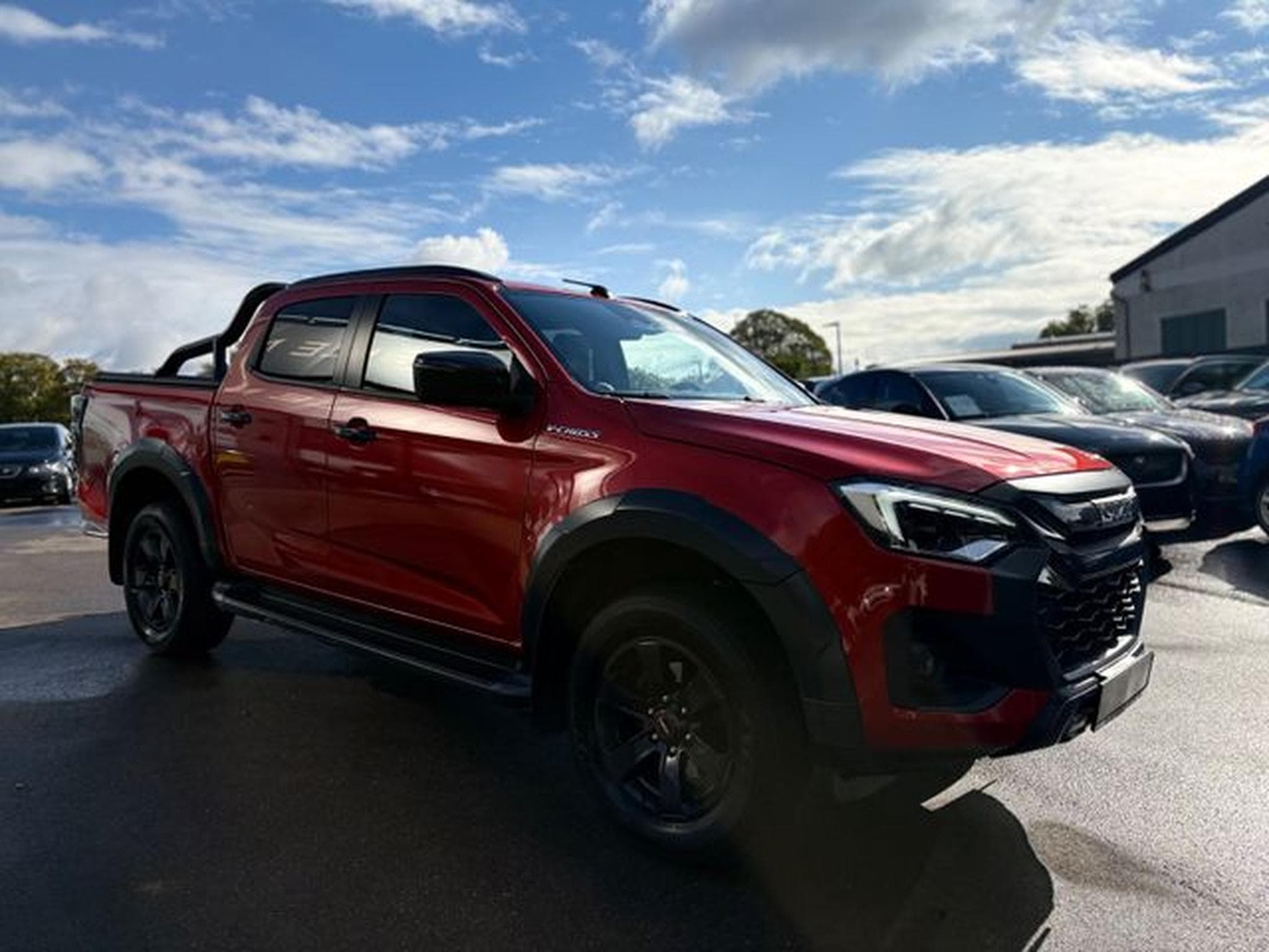 Isuzu D-Max D-Max SPACE CAB 4WD V-CROSS*KAMERA*AHK*GARANTIE (2025) - Foto 6
