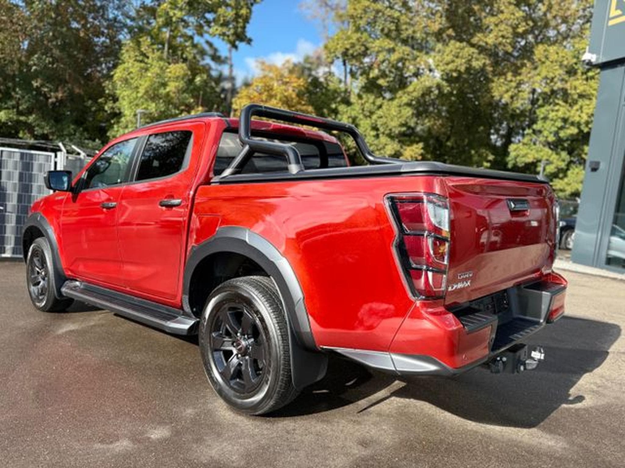 Isuzu D-Max D-Max SPACE CAB 4WD V-CROSS*KAMERA*AHK*GARANTIE (2025) - Foto 9