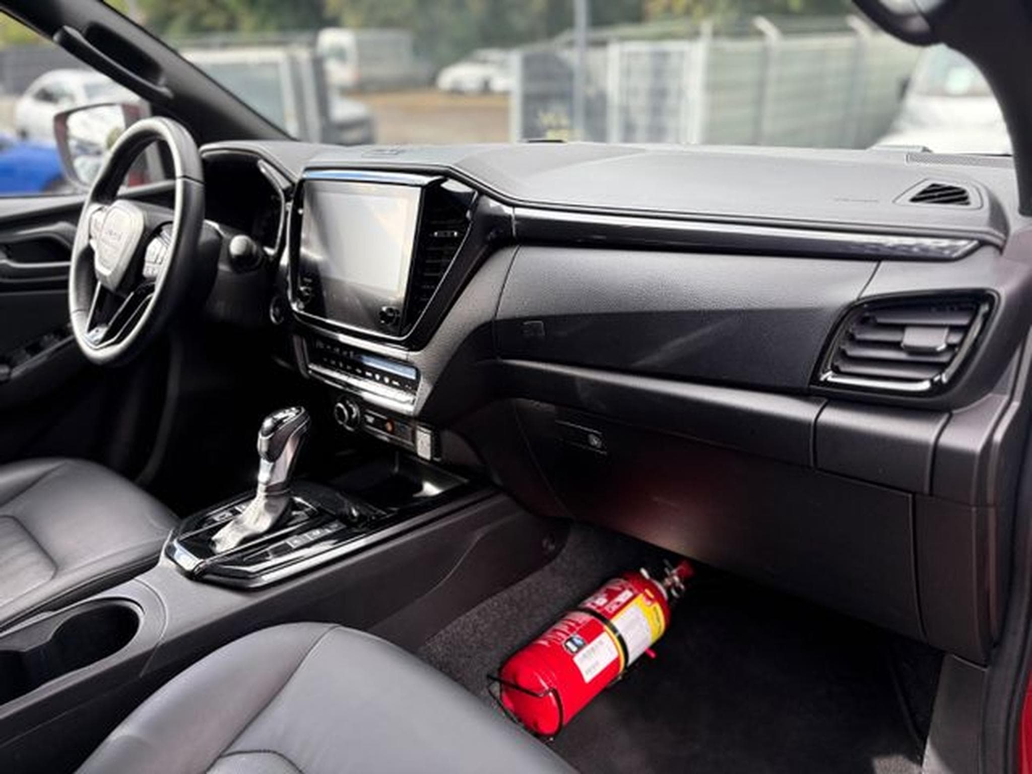 Isuzu D-Max D-Max SPACE CAB 4WD V-CROSS*KAMERA*AHK*GARANTIE (2025) - Foto 13