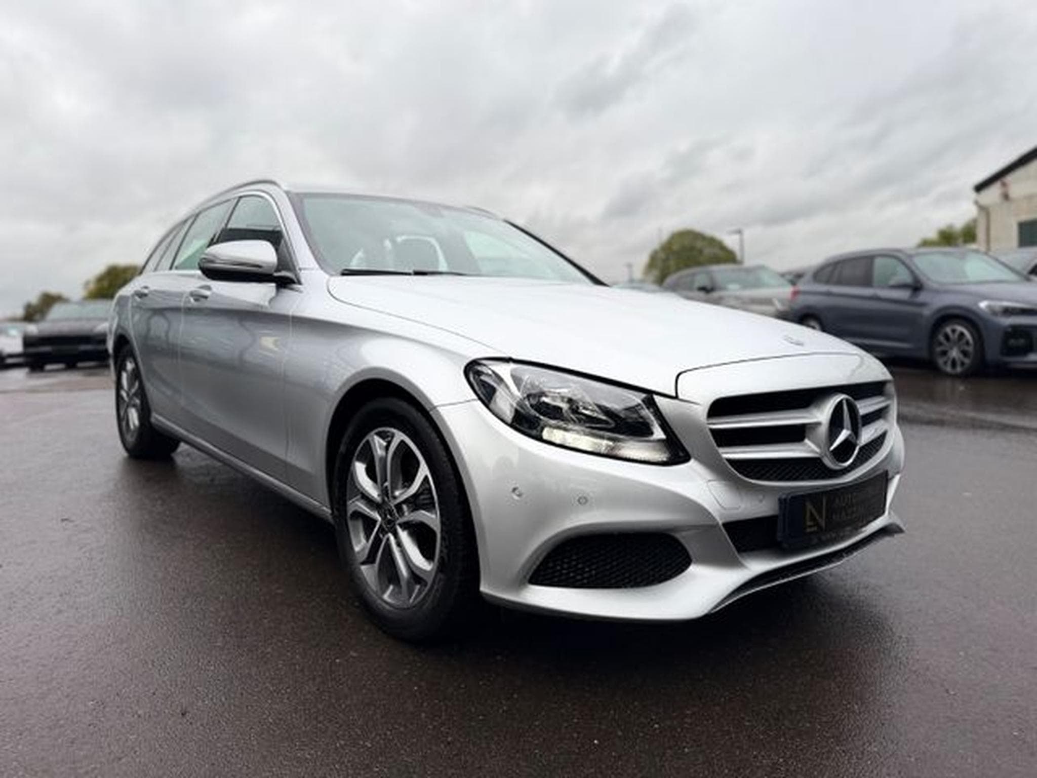 Mercedes C 180 C180 CGI T*AVANTGARDE*NAVI*SITZHEIZUNG*PDC* (2018) - Photo 5