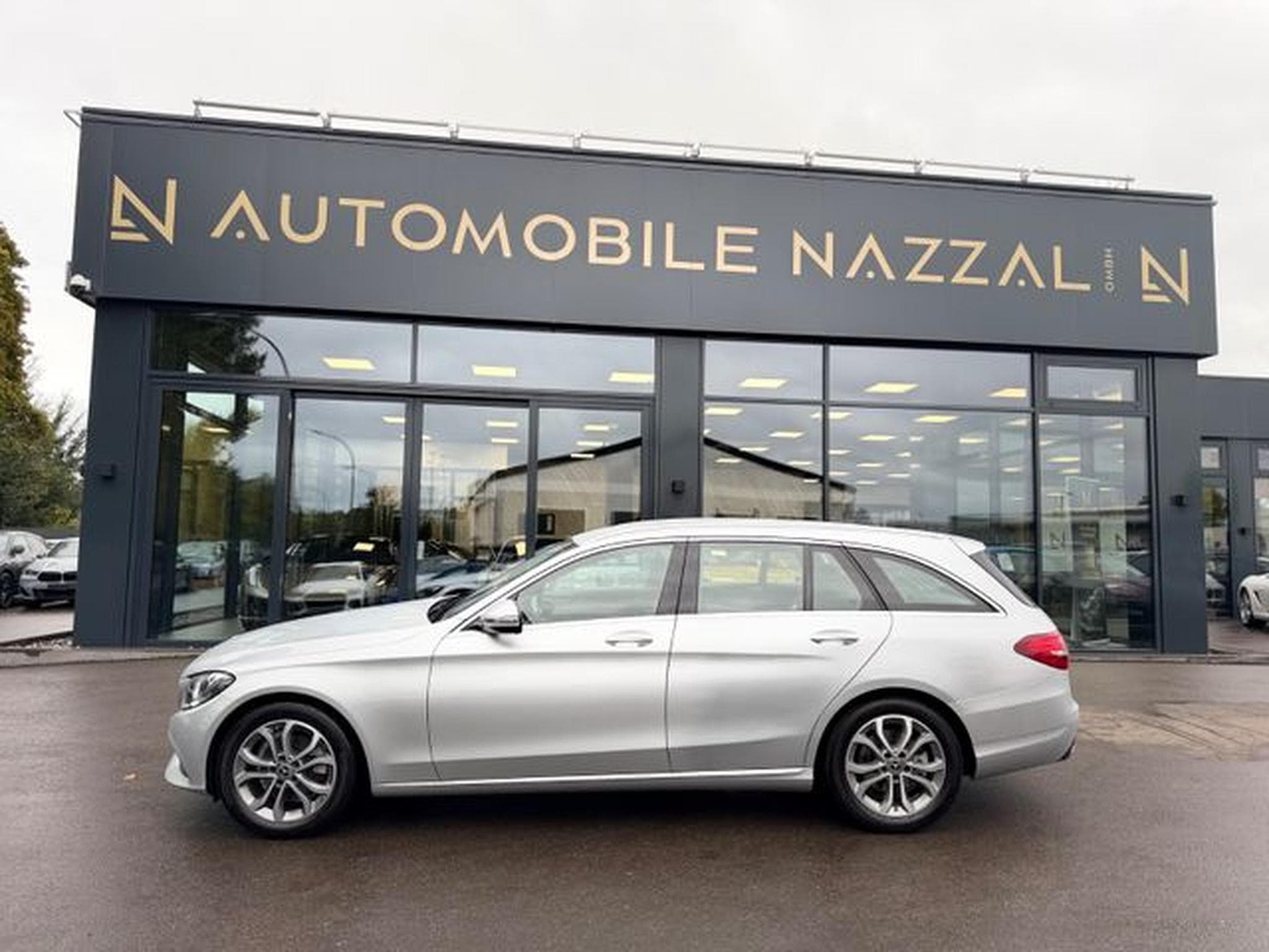 Mercedes C 180 C180 CGI T*AVANTGARDE*NAVI*SITZHEIZUNG*PDC* (2018) - Photo 10