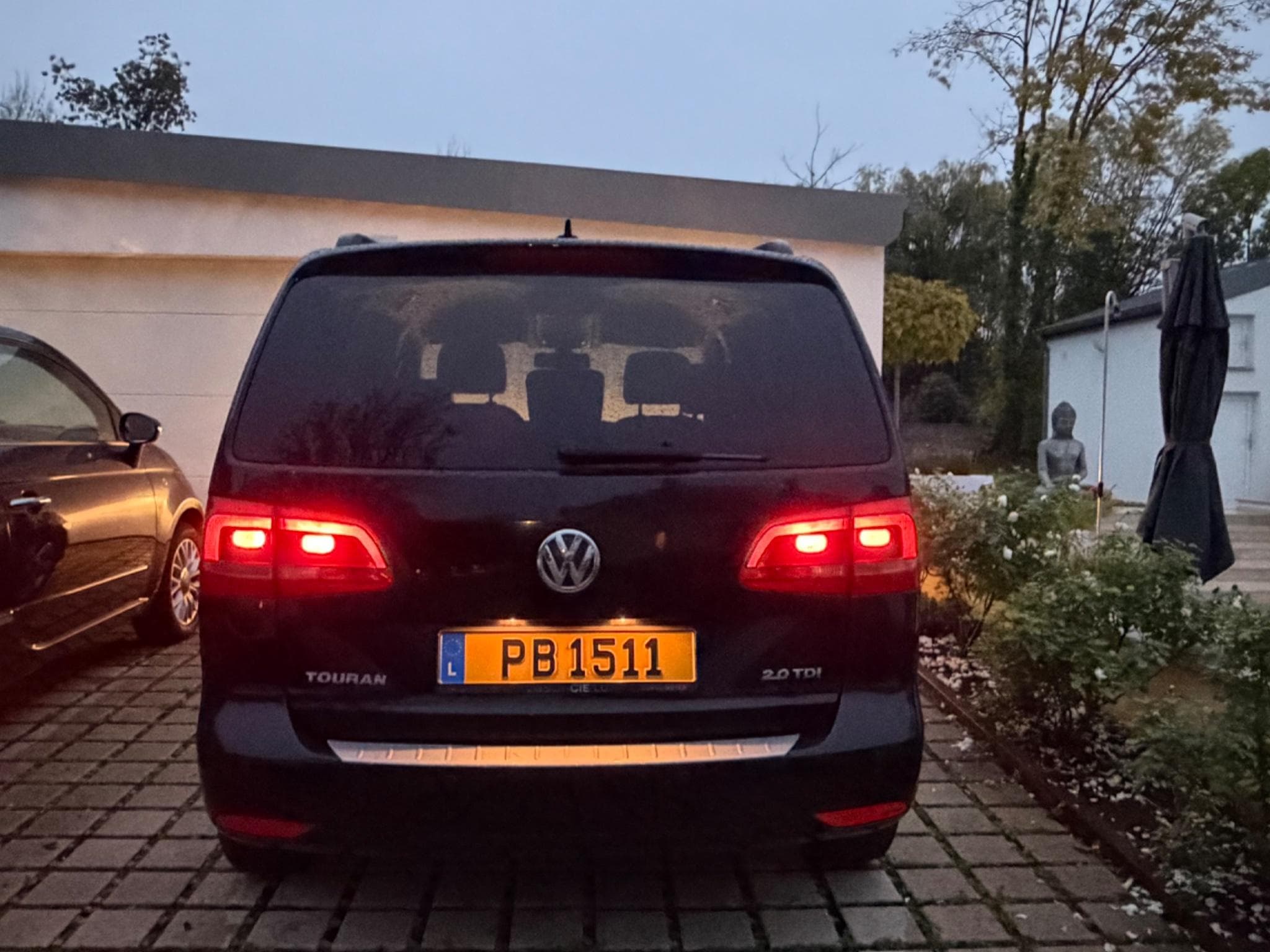 VW Touran (2013) - Photo 1