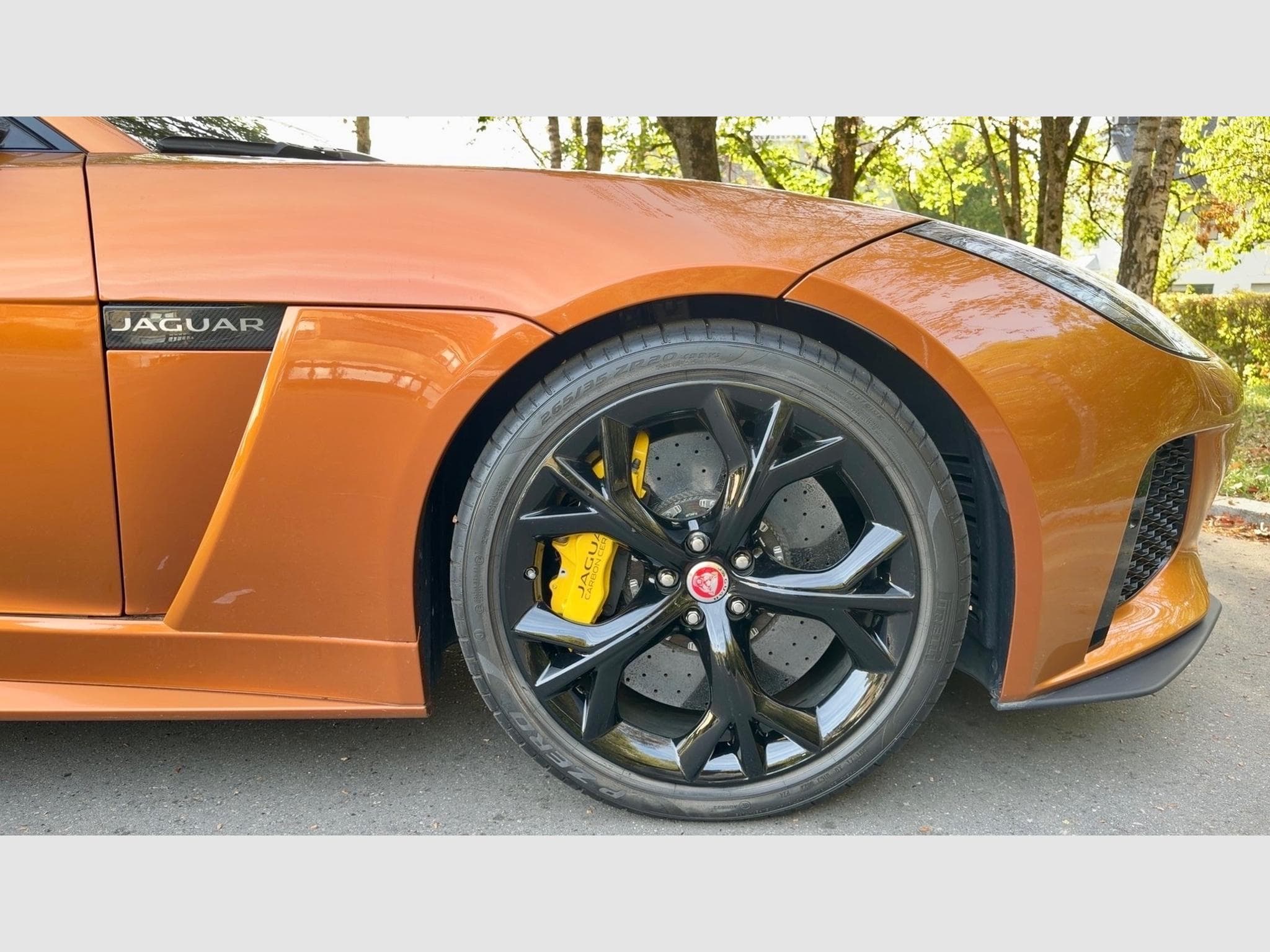 Jaguar F-Type SVR Cabriolet (2019) - Photo 5