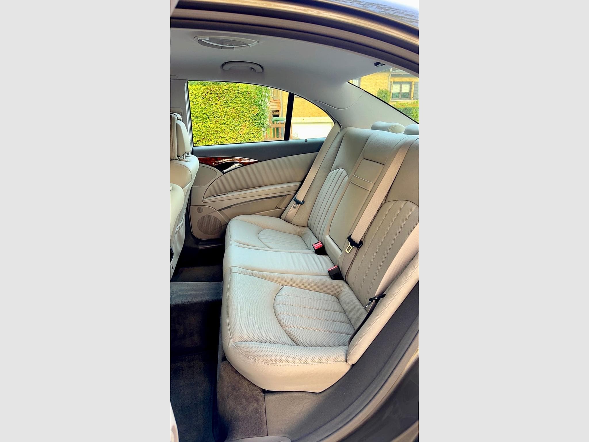 Mercedes E 350 Elegance Auto. (2008) - Photo 9