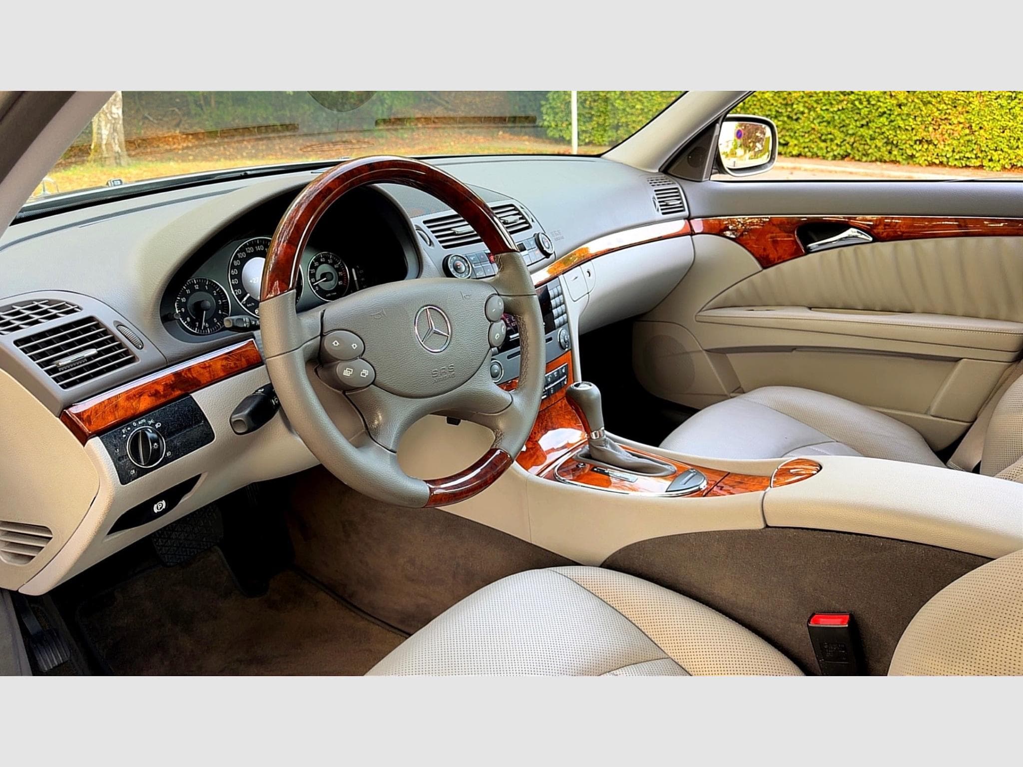 Mercedes E 350 Elegance Auto. (2008) - Photo 7