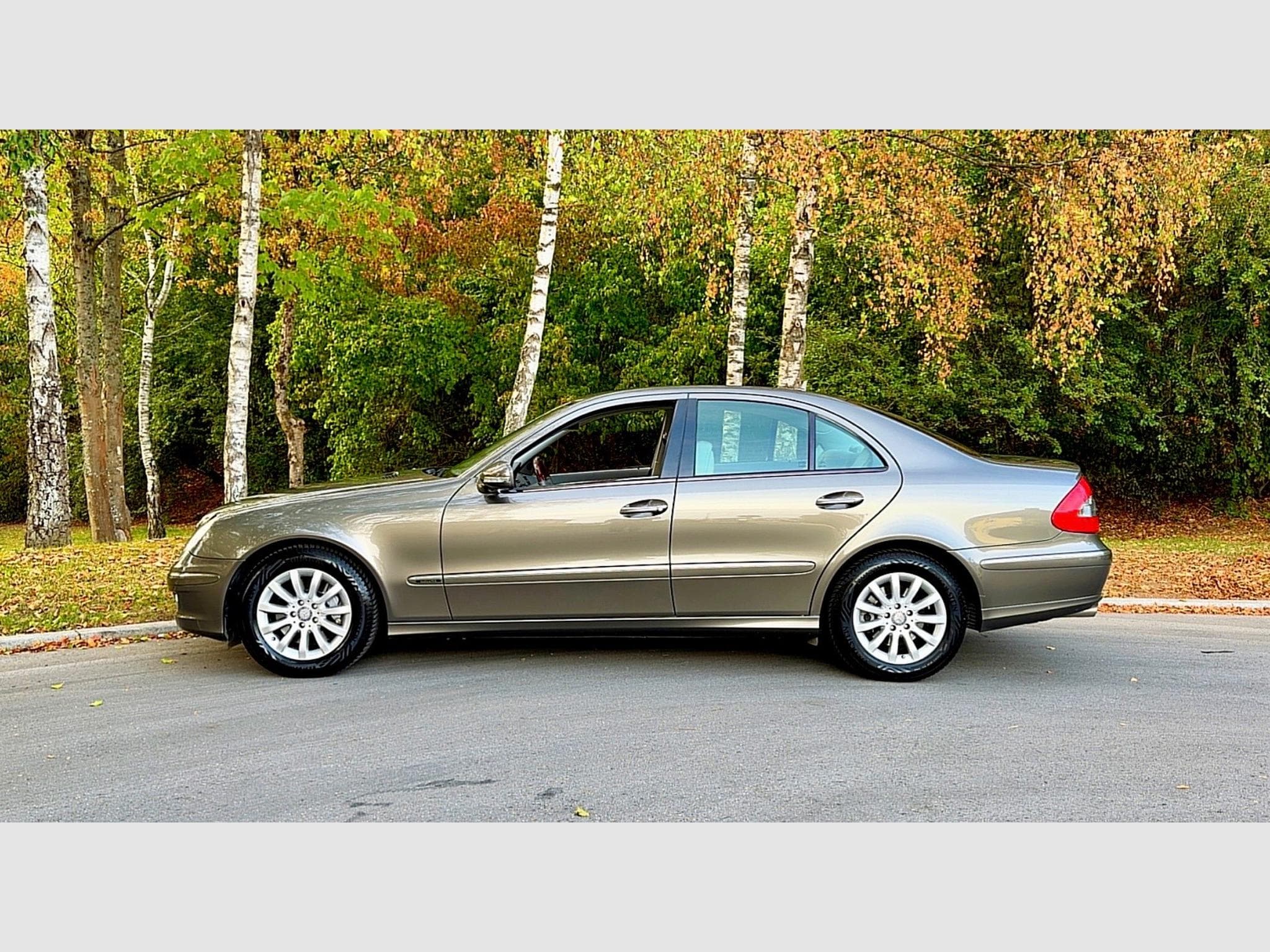 Mercedes E 350 Elegance Auto. (2008) - Photo 4