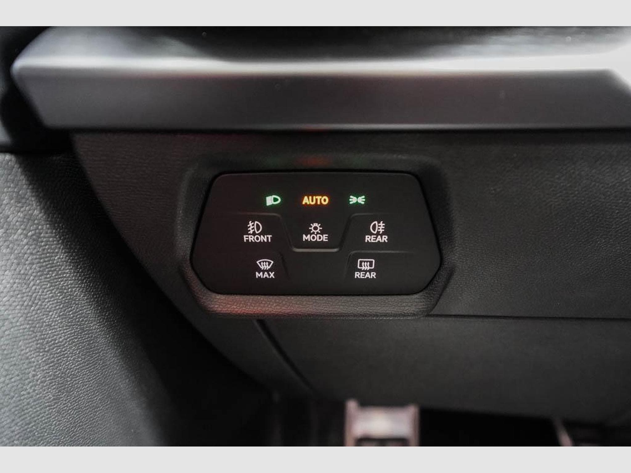 Cupra Formentor 1,5 eHybrid VZ (2026) - Foto 11