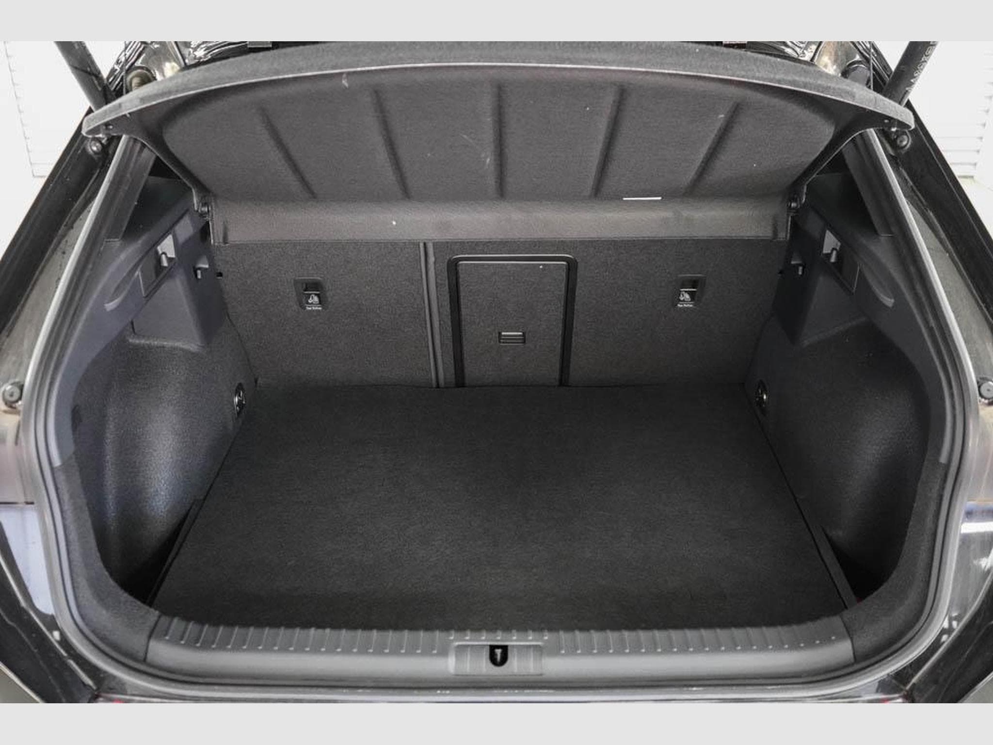 Cupra Formentor 1,5 eHybrid VZ (2026) - Foto 18