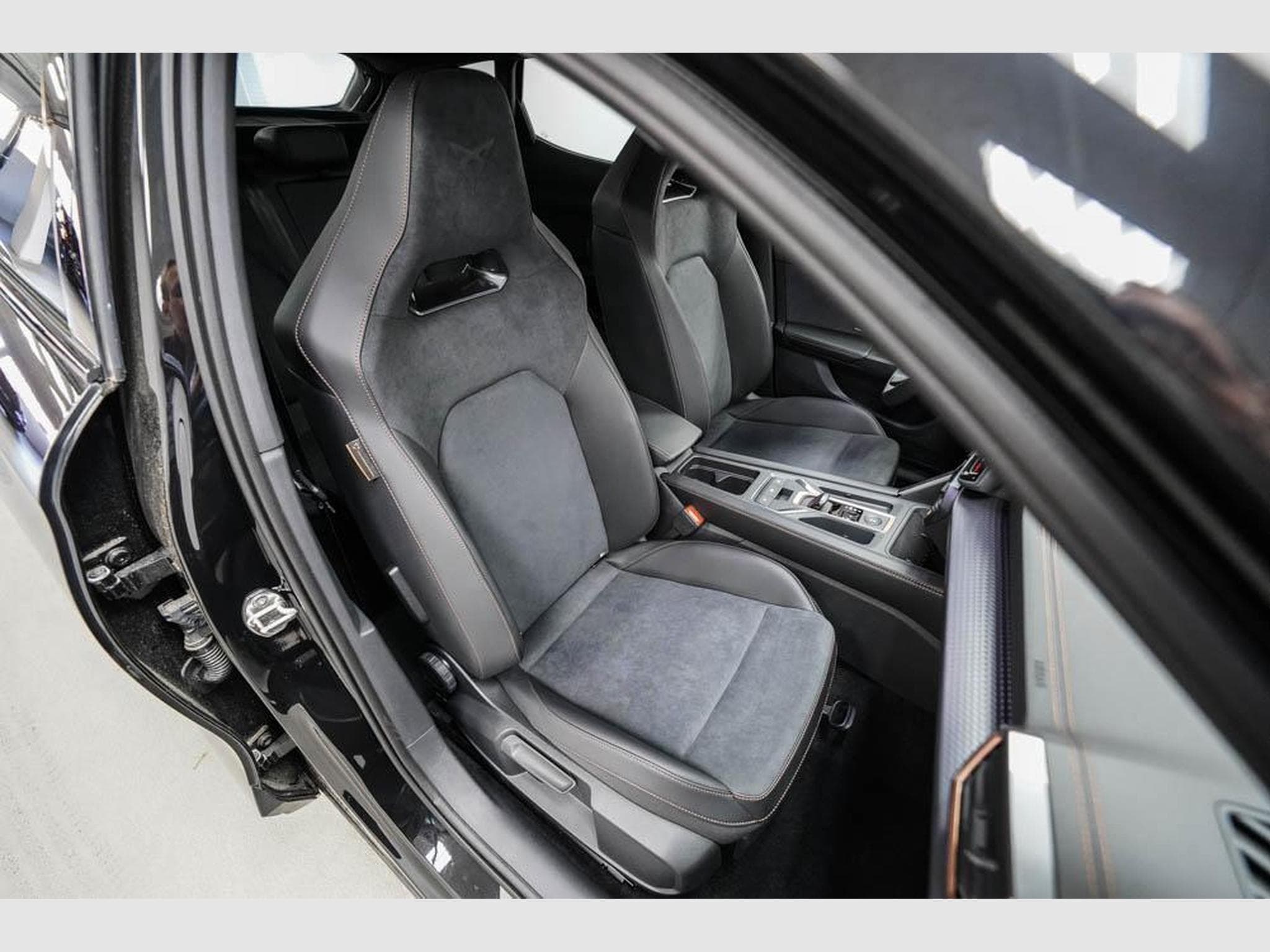 Cupra Formentor 1,5 eHybrid VZ (2026) - Foto 21
