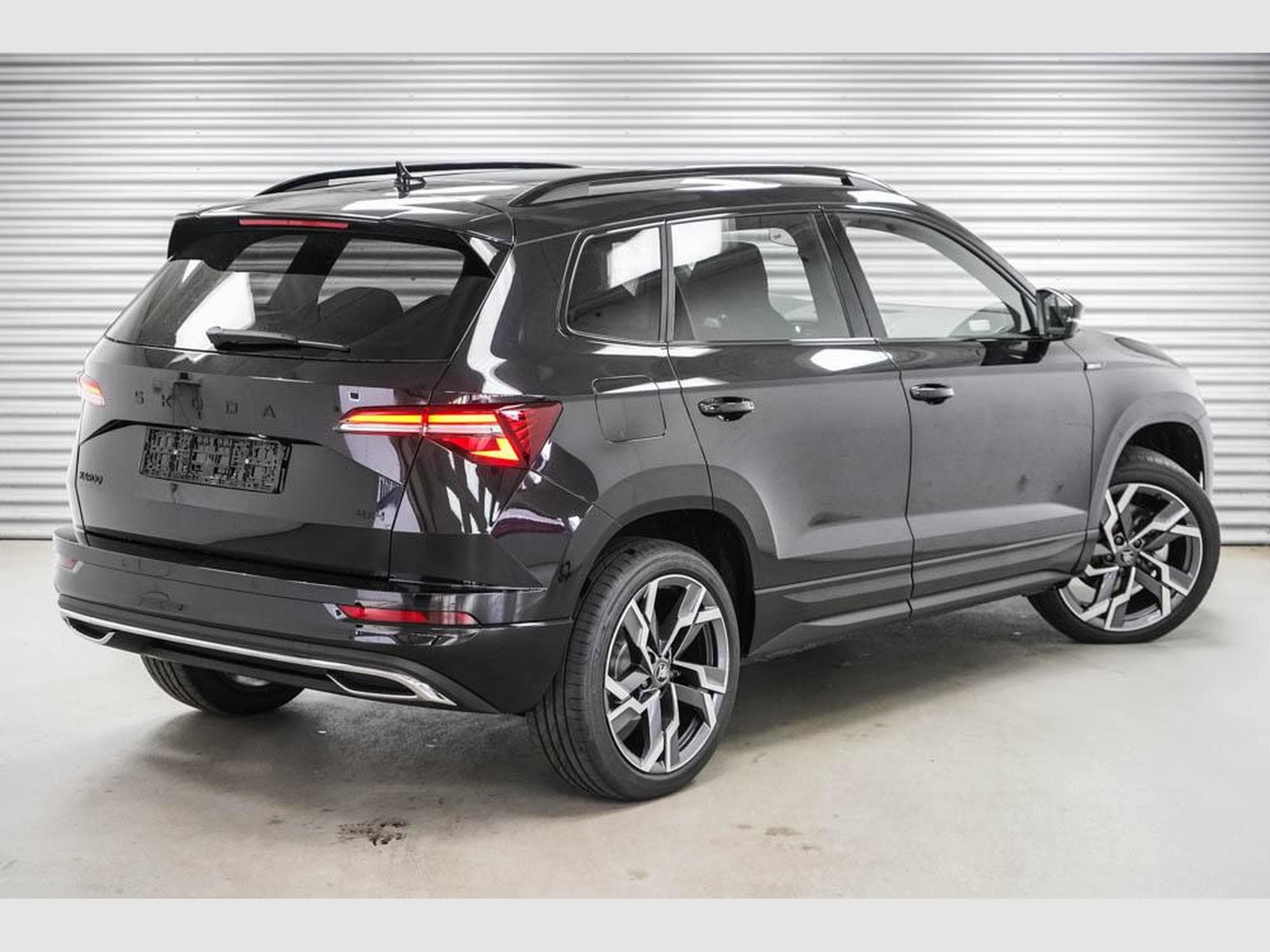 Skoda Karoq 2,0 TSI DSG (2026) - Foto 3