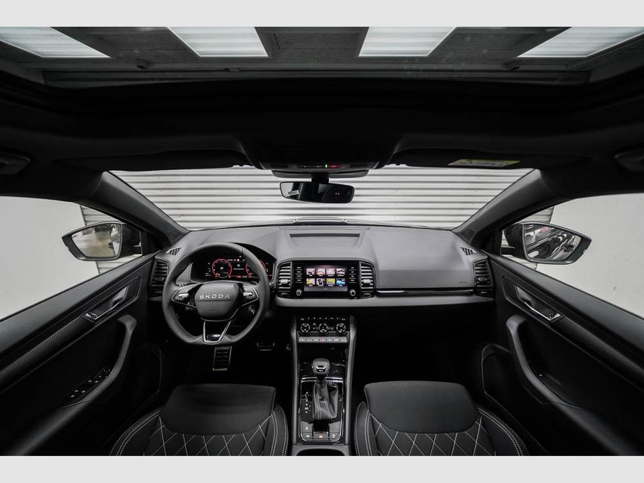 Skoda Karoq 2,0 TSI DSG (2026) - Foto 6