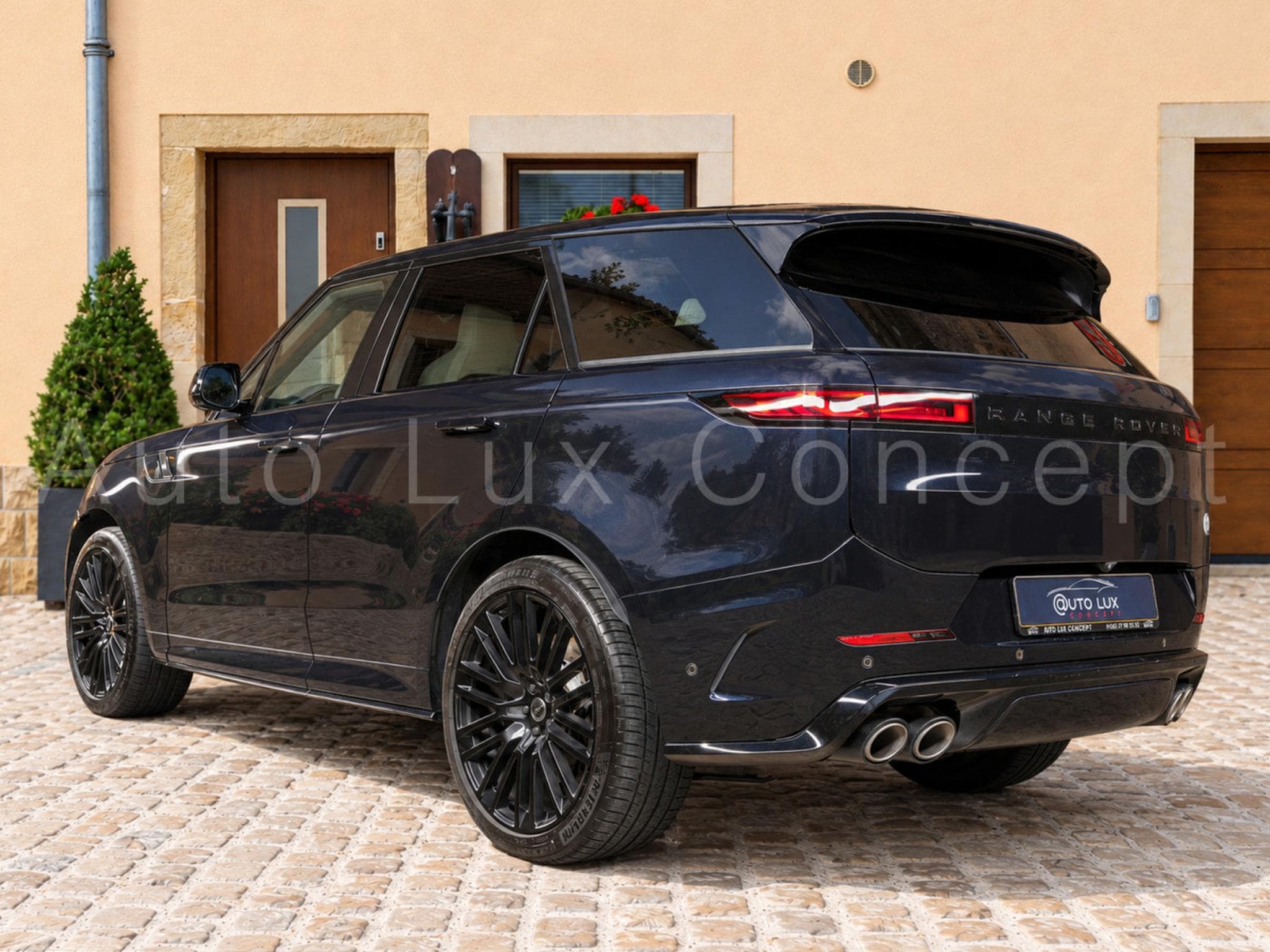 Land-Rover Range Rover Sport P635 SV Edition Two (2025) - Photo 4