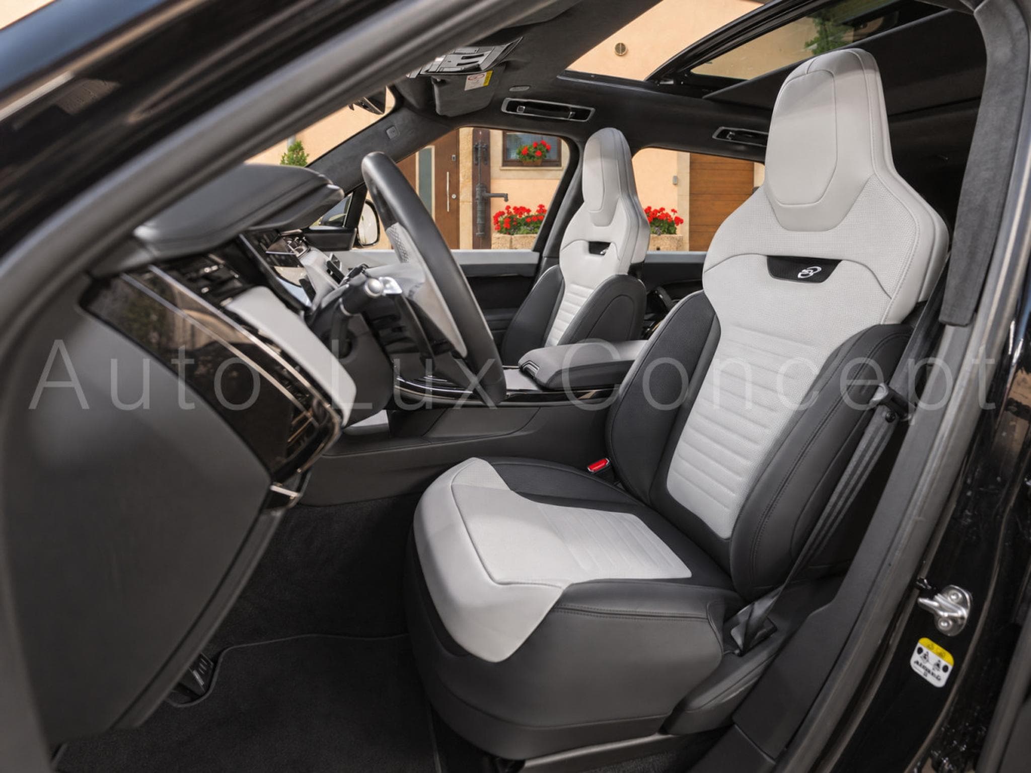 Land-Rover Range Rover Sport P635 SV Edition Two (2025) - Photo 8