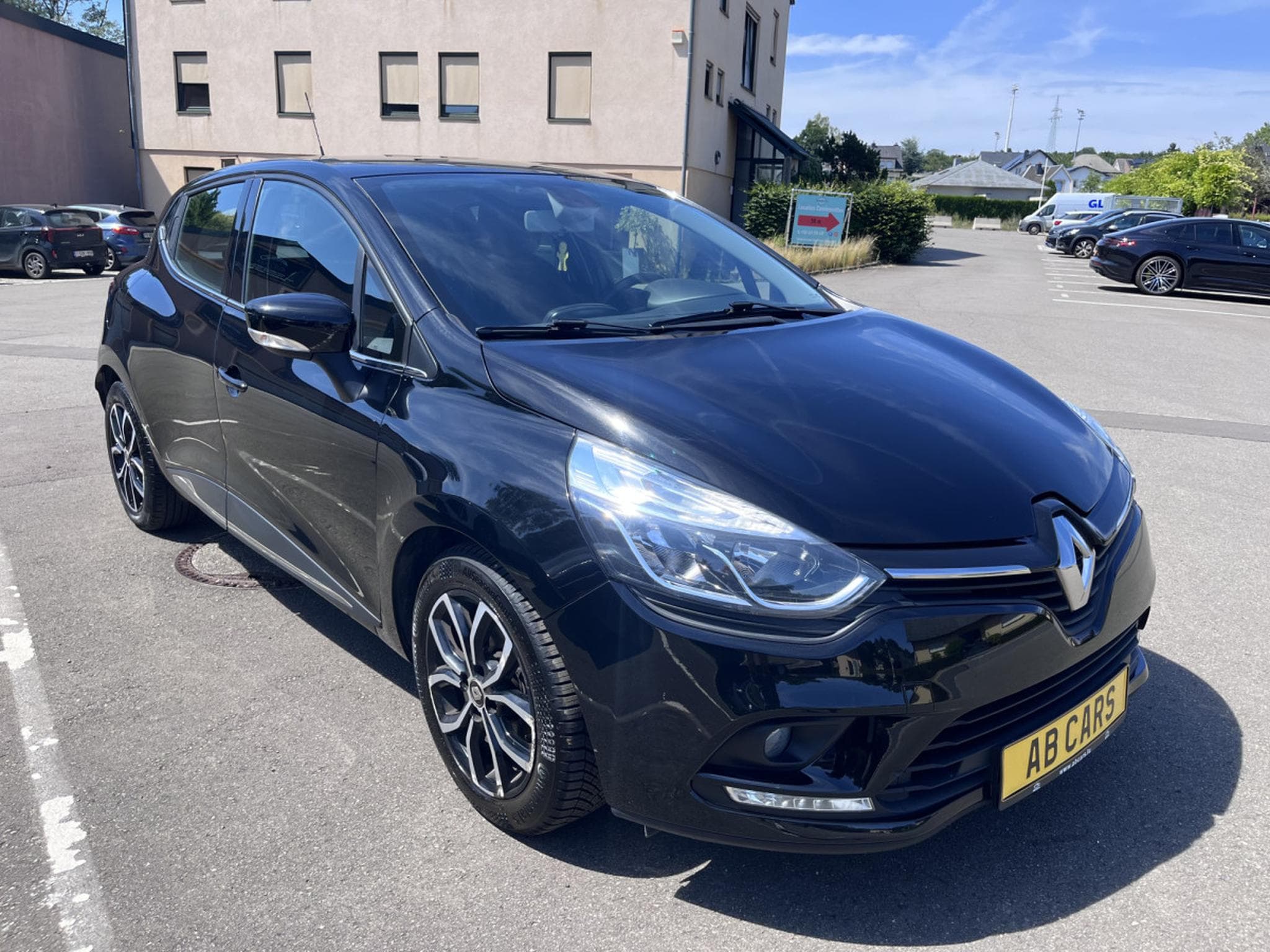 Renault Clio 1.5dci Bose 90cv (2019) - Photo 3
