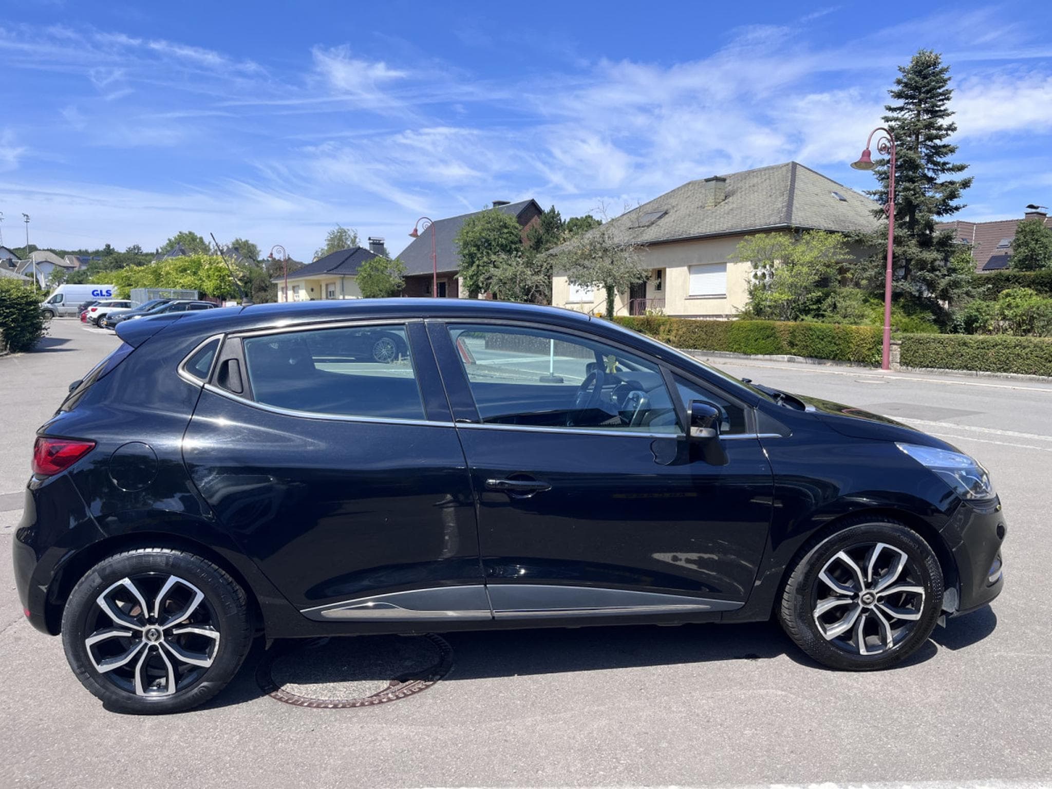 Renault Clio 1.5dci Bose 90cv (2019) - Photo 4