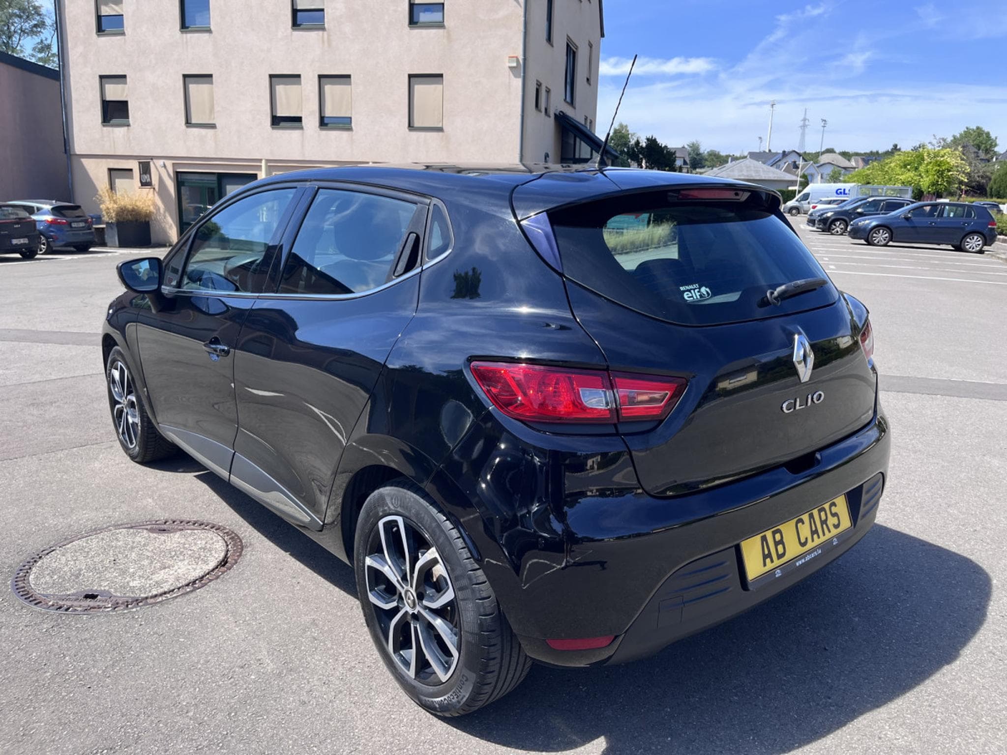 Renault Clio 1.5dci Bose 90cv (2019) - Photo 8