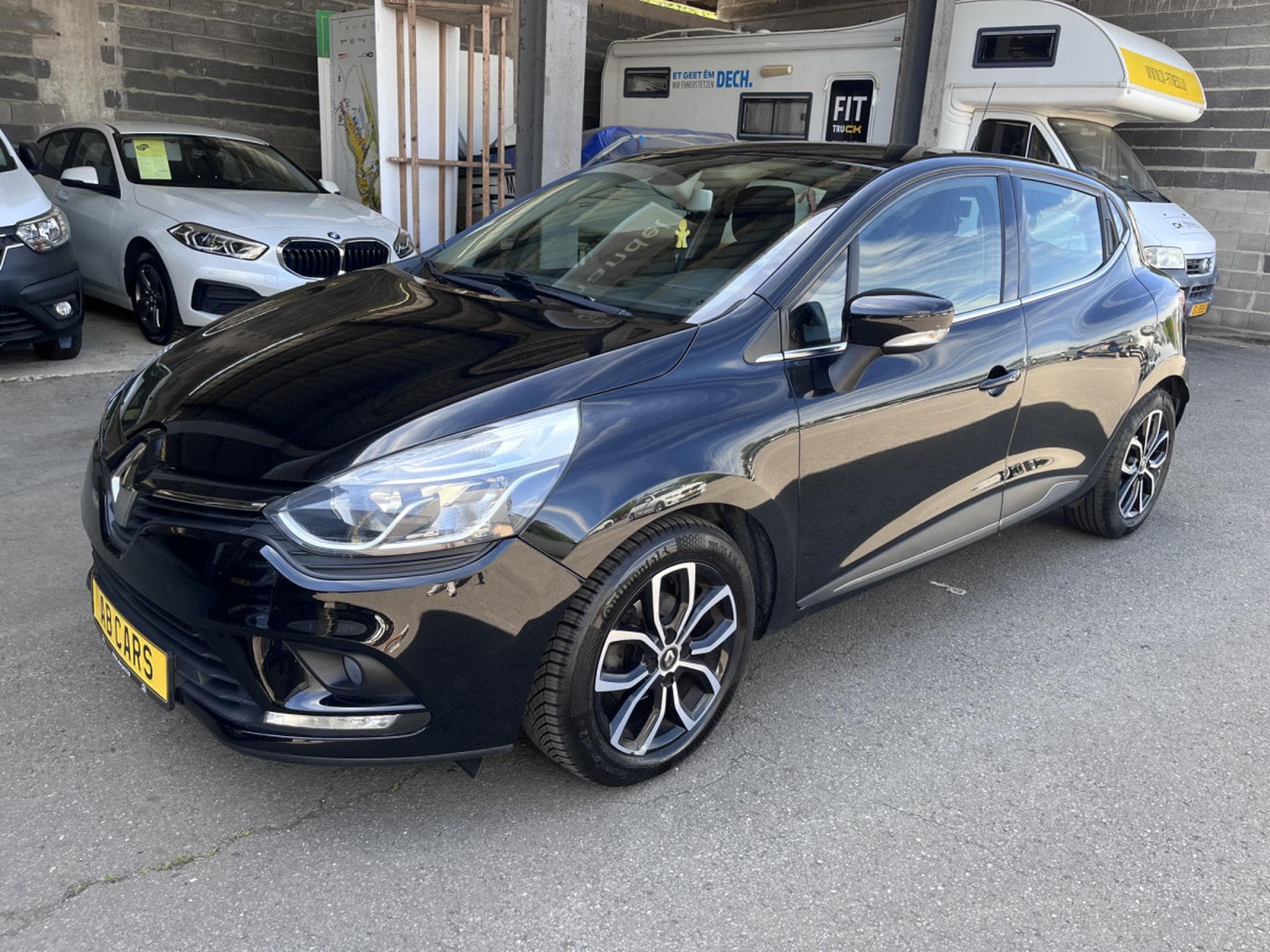 Renault Clio 1.5dci Bose 90cv (2019) - Photo 17