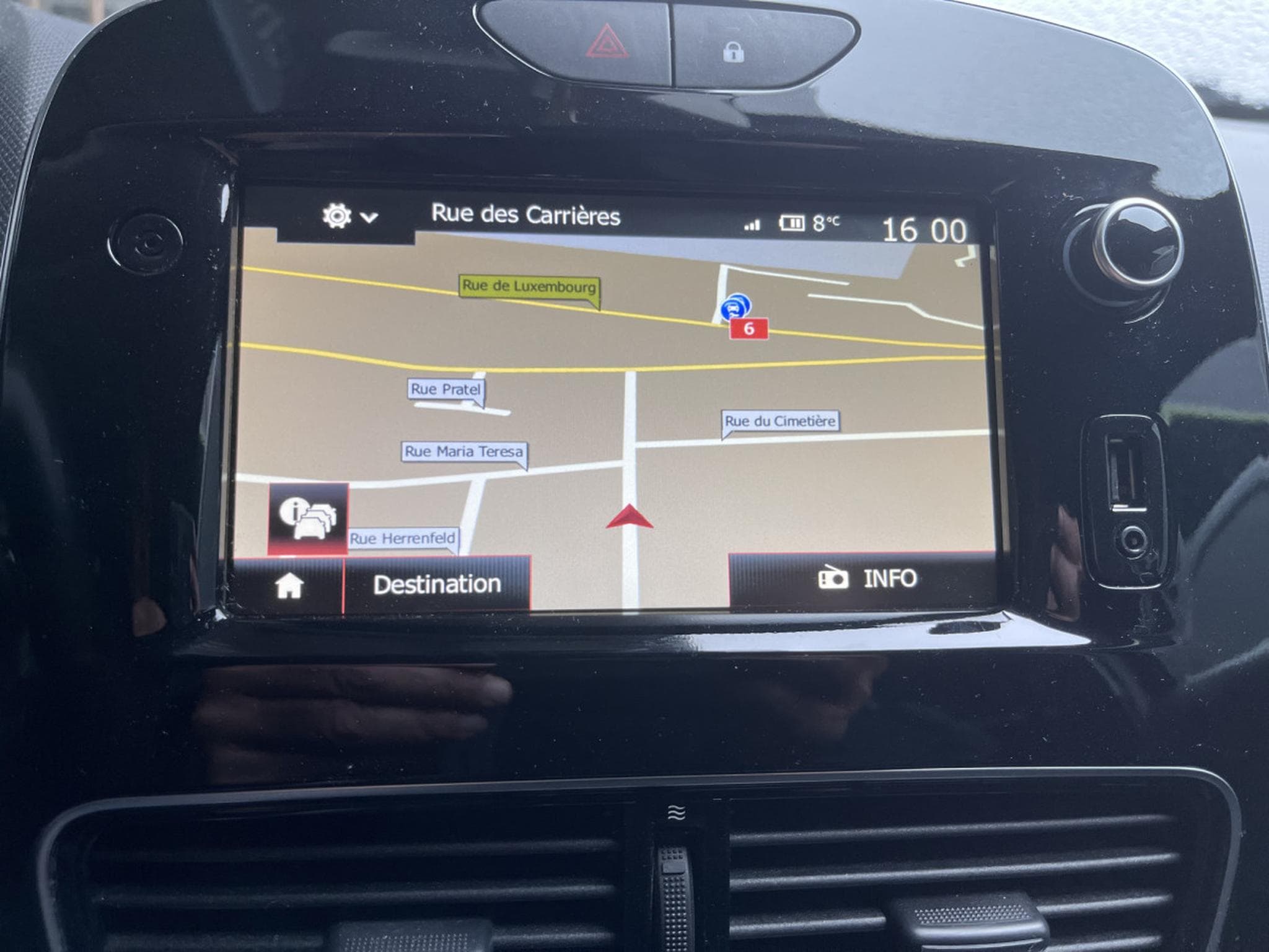 Renault Clio 1.5dci Bose 90cv (2019) - Photo 14