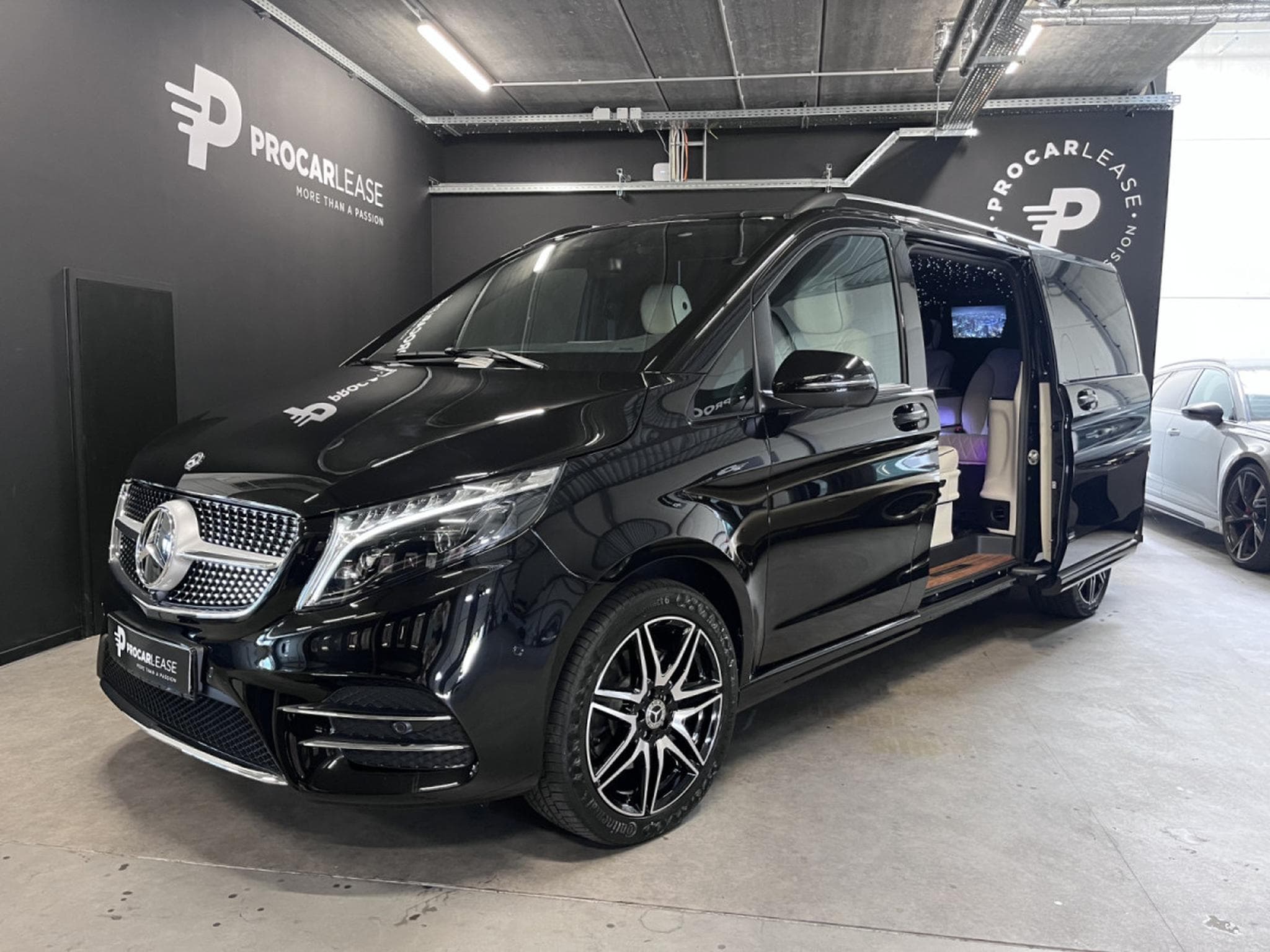 Mercedes V 300 V300 D VIP EXTRA LANG L3/ STOCK/**FULL** (2024) - Photo 1