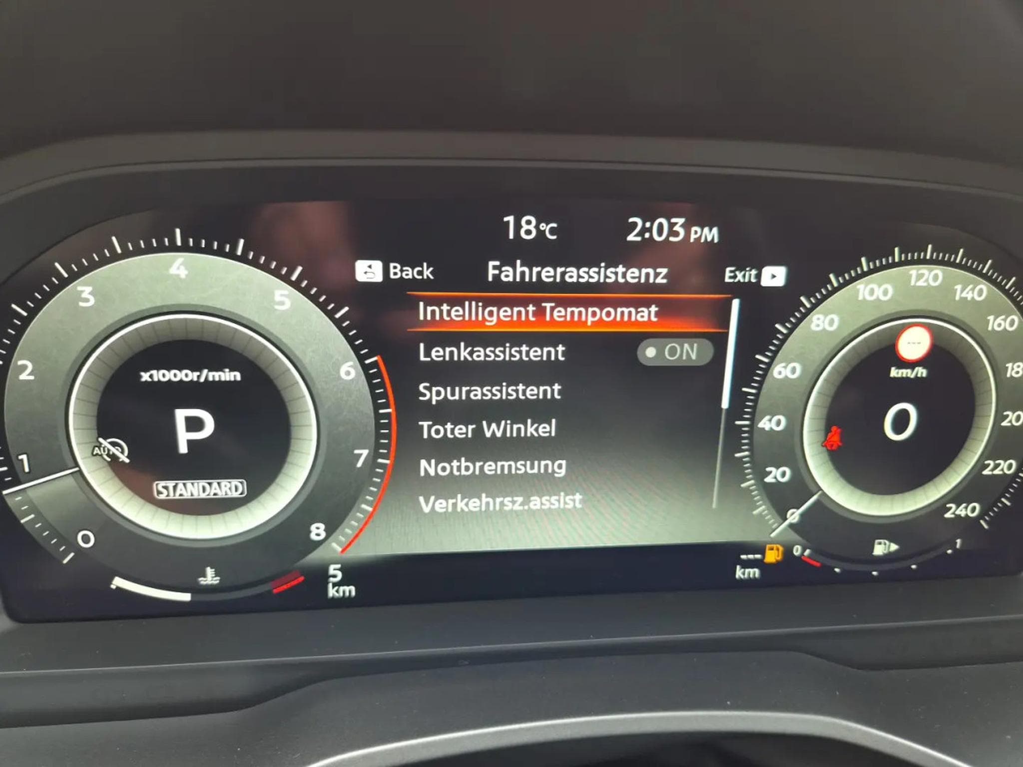 Nissan Qashqai 1.3 mHEV 158 Auto N-Connecta (2026) - Photo 13