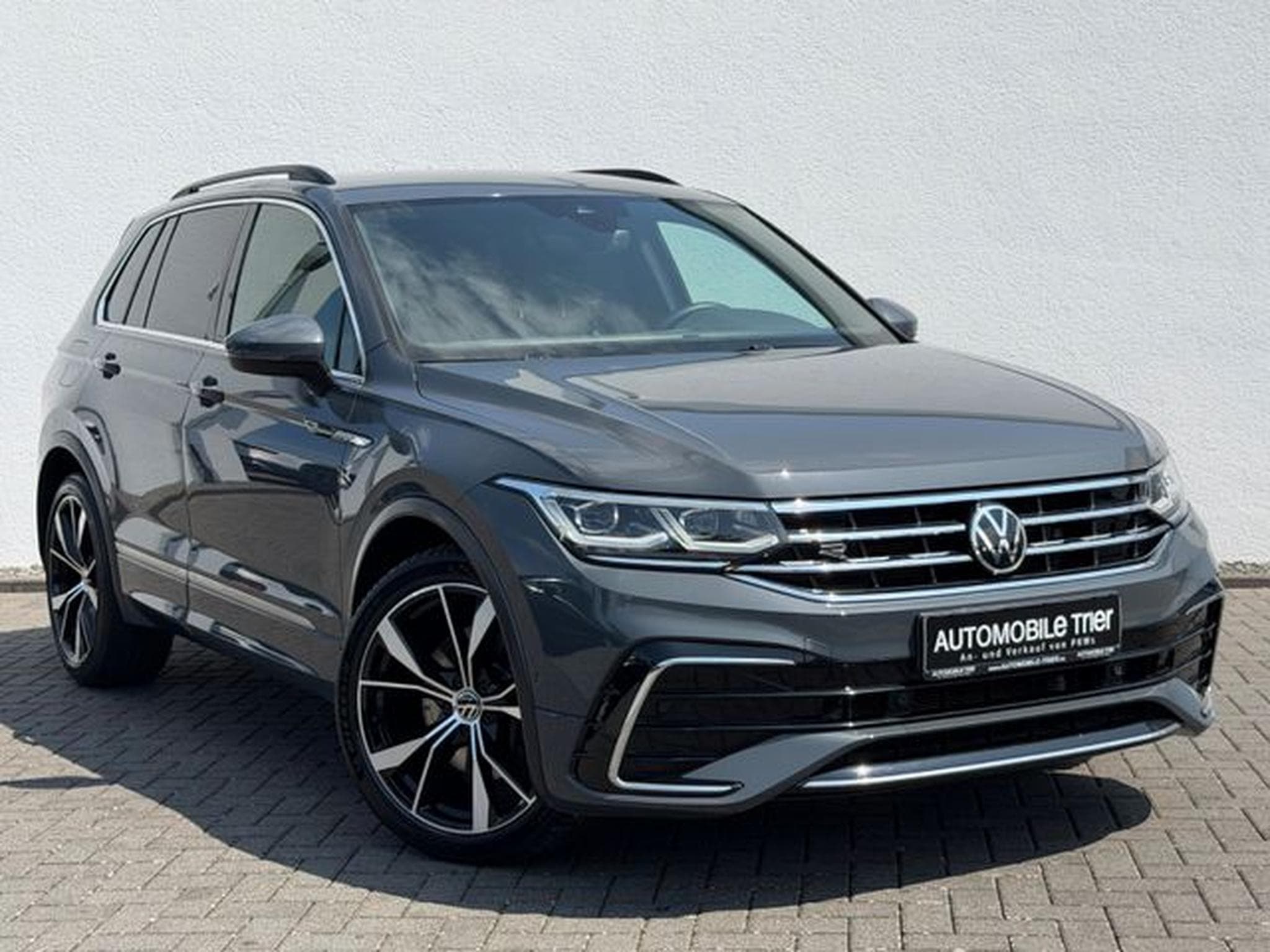 VW Tiguan Tiguan R-Line 2.0 TDI DSG 4M /IQ LIGHT/20''/AHK/ (2021) - Photo 3