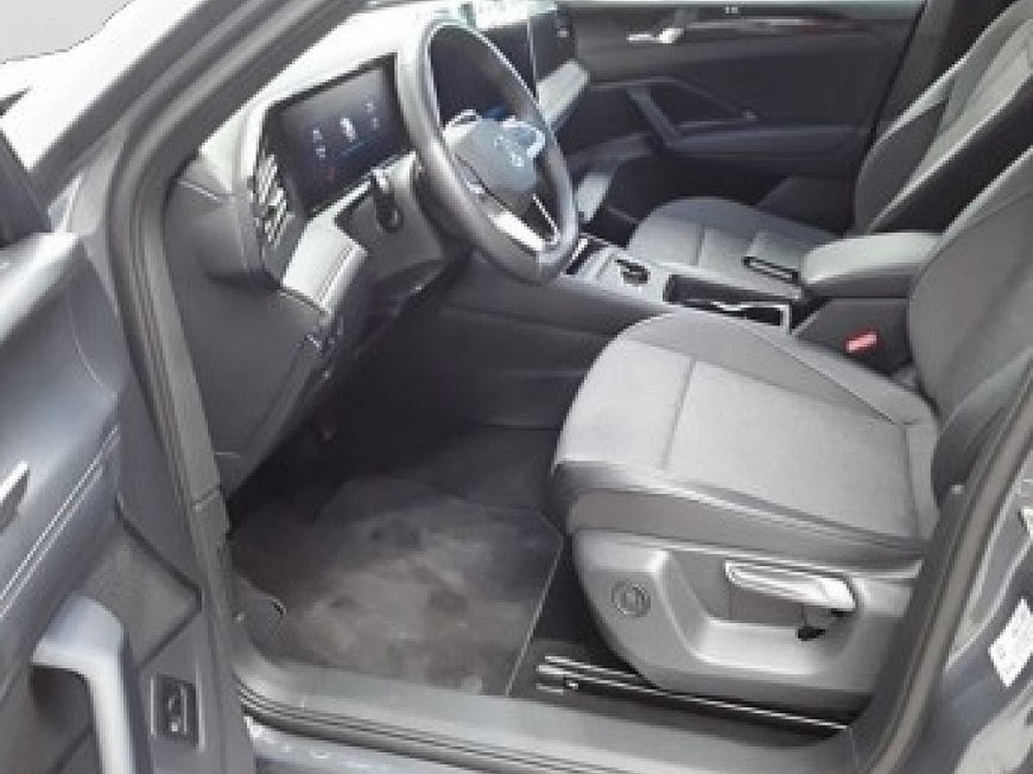 VW Tiguan (2025) - Photo 3