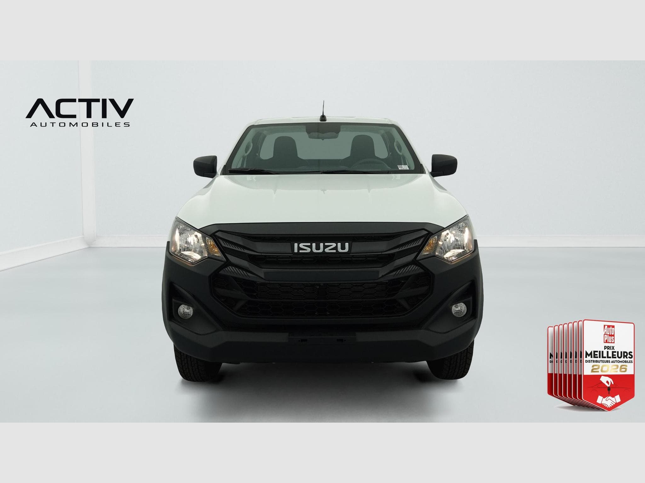 Isuzu D-MAX 2.2L SINGLE CABINE M/T B-STRONG (2026) - Photo 2