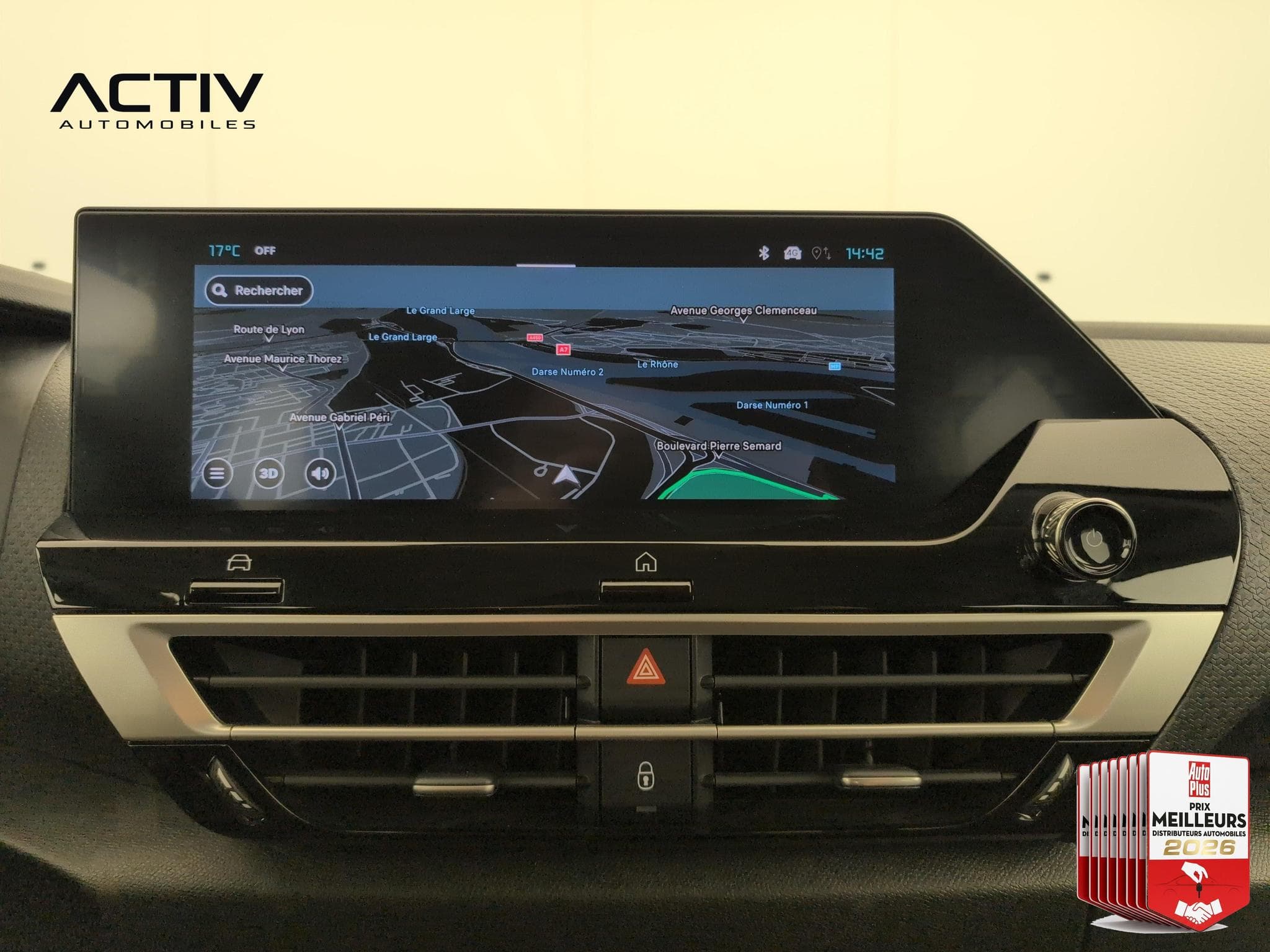 Citroën C4 Hybride 145 ch e-DCS6 Plus (2025) - Photo 17