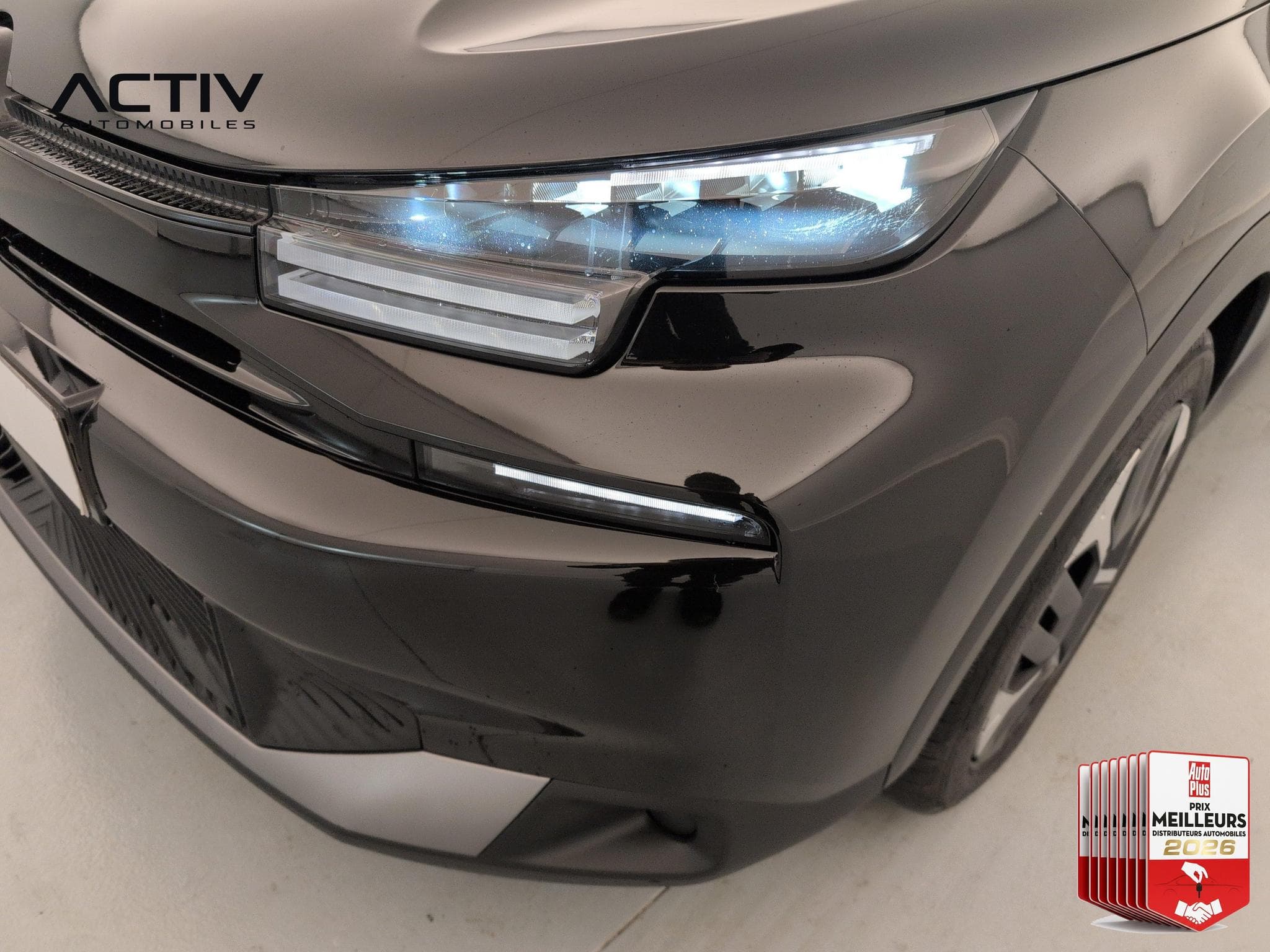 Citroën C4 Hybride 145 ch e-DCS6 Plus (2025) - Photo 24