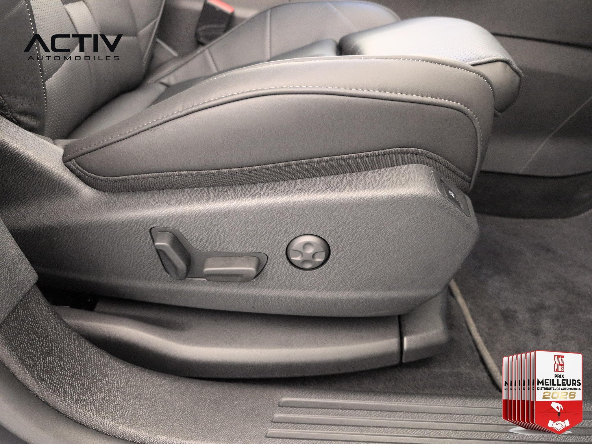 DS Automobiles DS7 BlueHDi 130 EAT8 Etoile (2025) - Photo 9