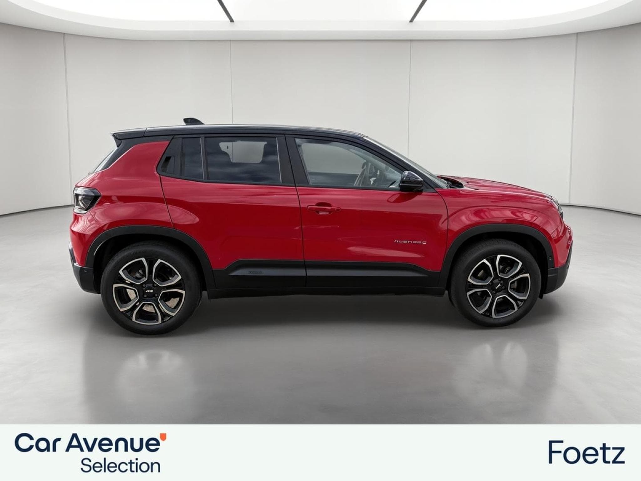 JEEP Avenger 1.2 Turbo T3 110ch MHEV Altitude BVR6 eHybrid (2025) - Photo 5