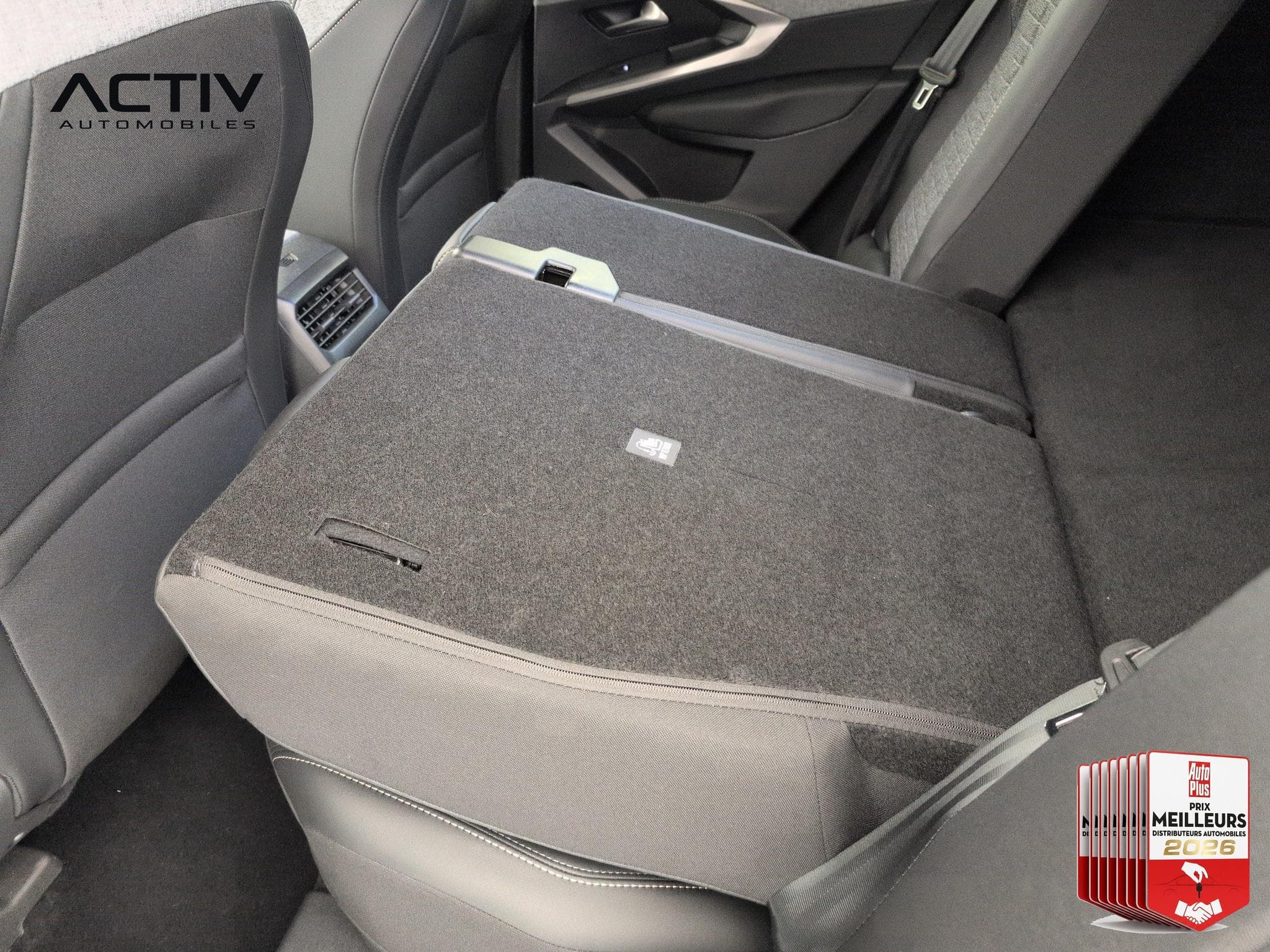 Peugeot 3008 Hybrid 145 e-DCS6 Allure (2025) - Photo 12