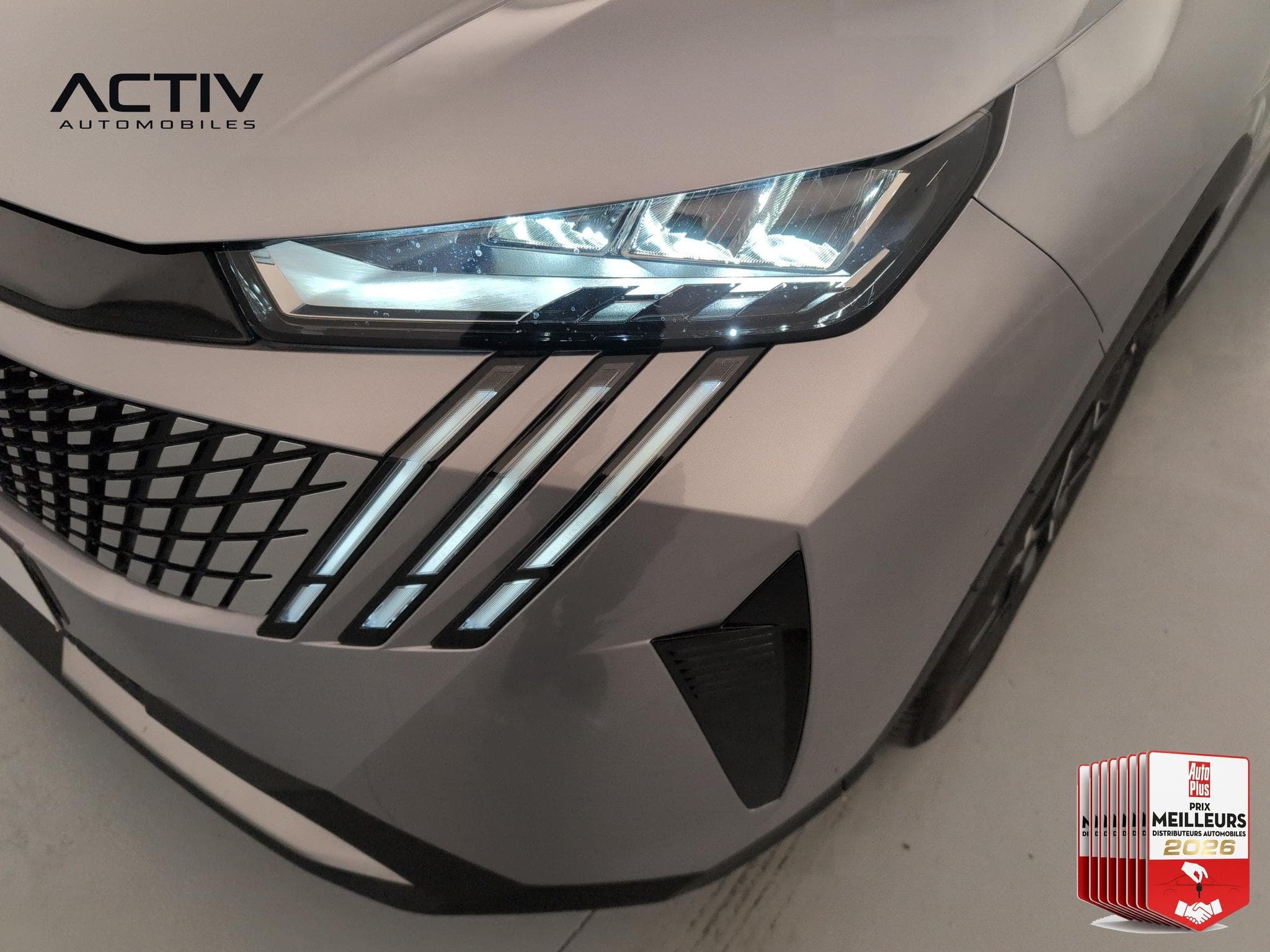 Peugeot 3008 Hybrid 145 e-DCS6 Allure (2025) - Photo 21