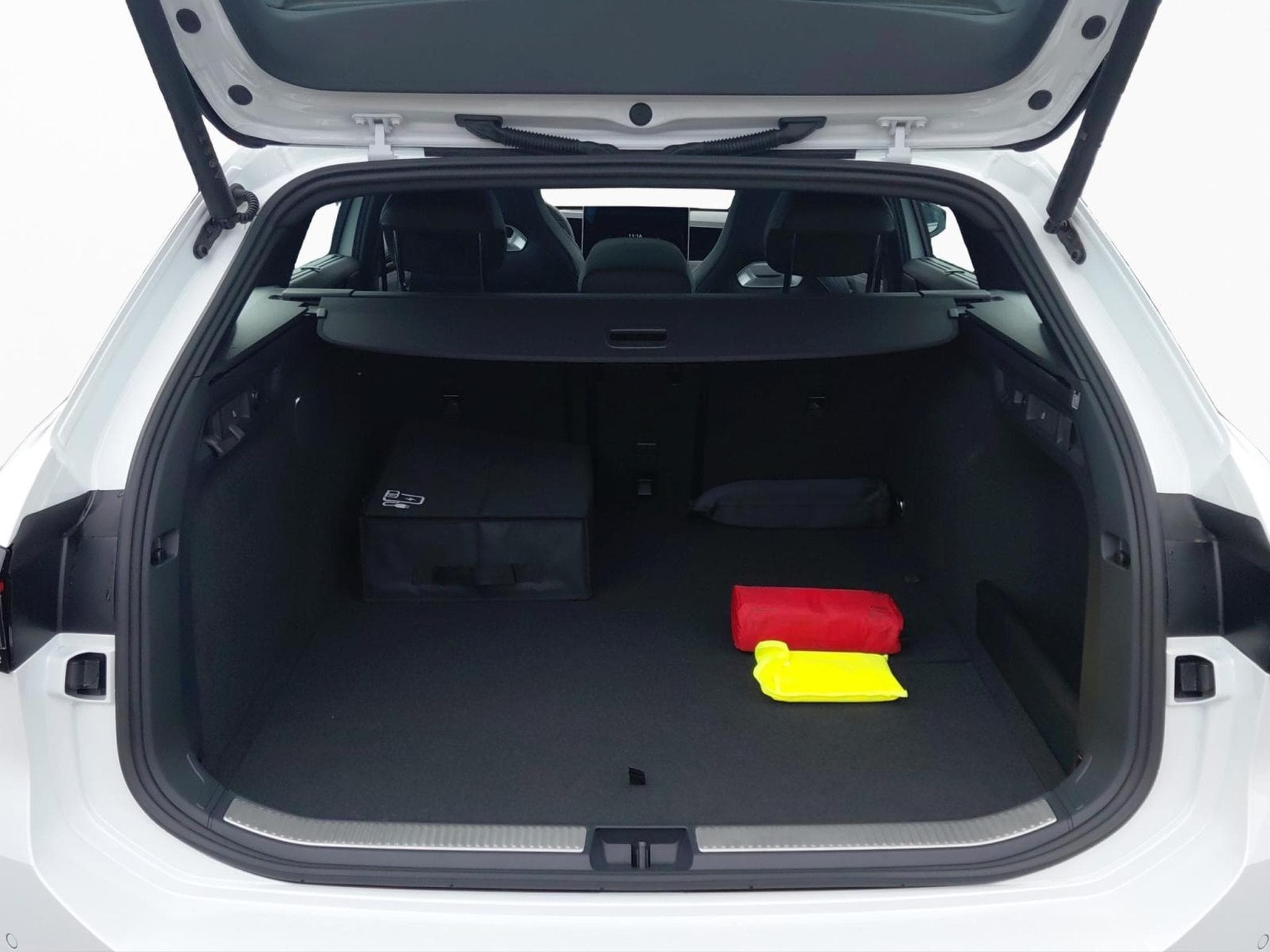VW Passat R-Line (2026) - Photo 19