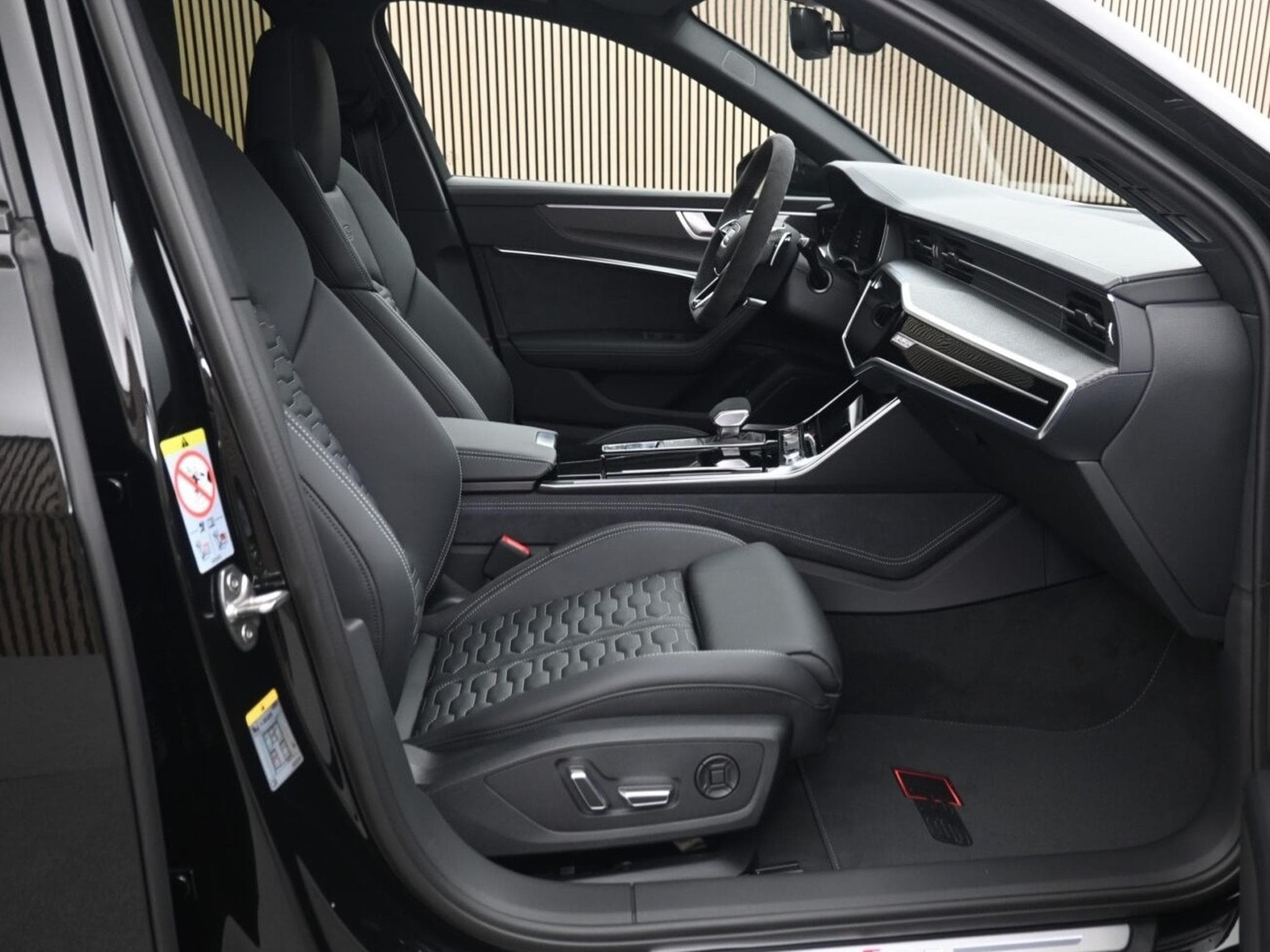 Audi RS6 C8 performance (2025) - Photo 1