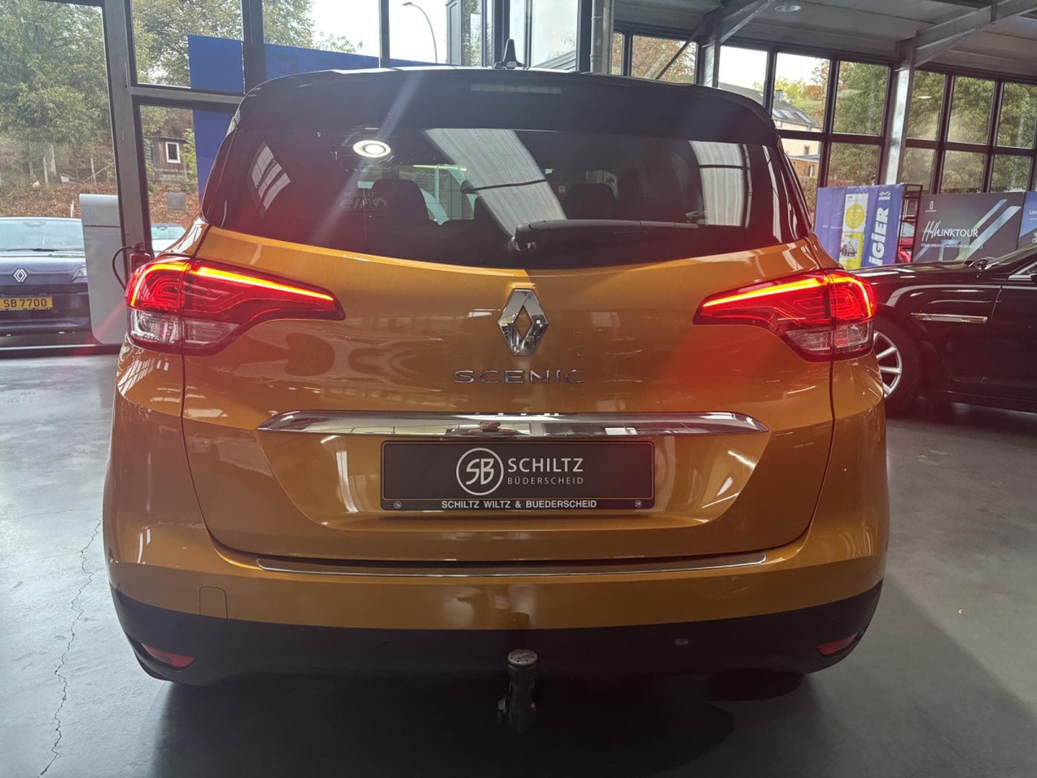 Renault Scenic 1.7 dCi INTENS (2019) - Foto 4