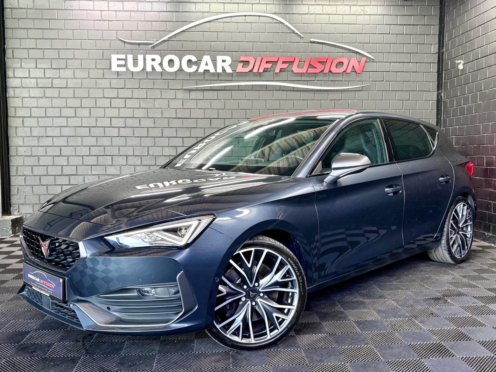 Cupra Leon VZ 2.0 TSI 300CV *DCC* CAM* SIEGES CHAUFF* (2024) - Foto 1