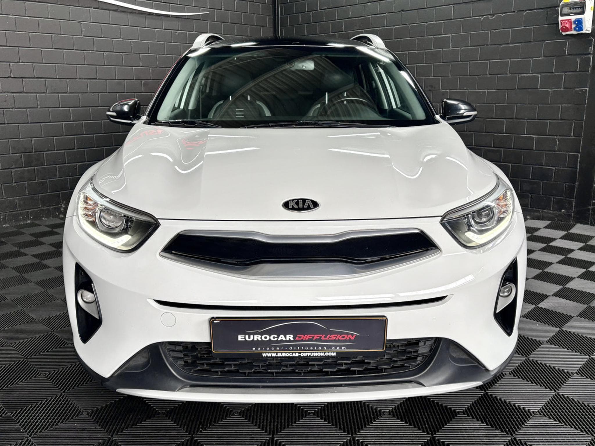 Kia Stonic 1.0 T-GDI Spirit 120 CV  *CAM* (2020) - Foto 2